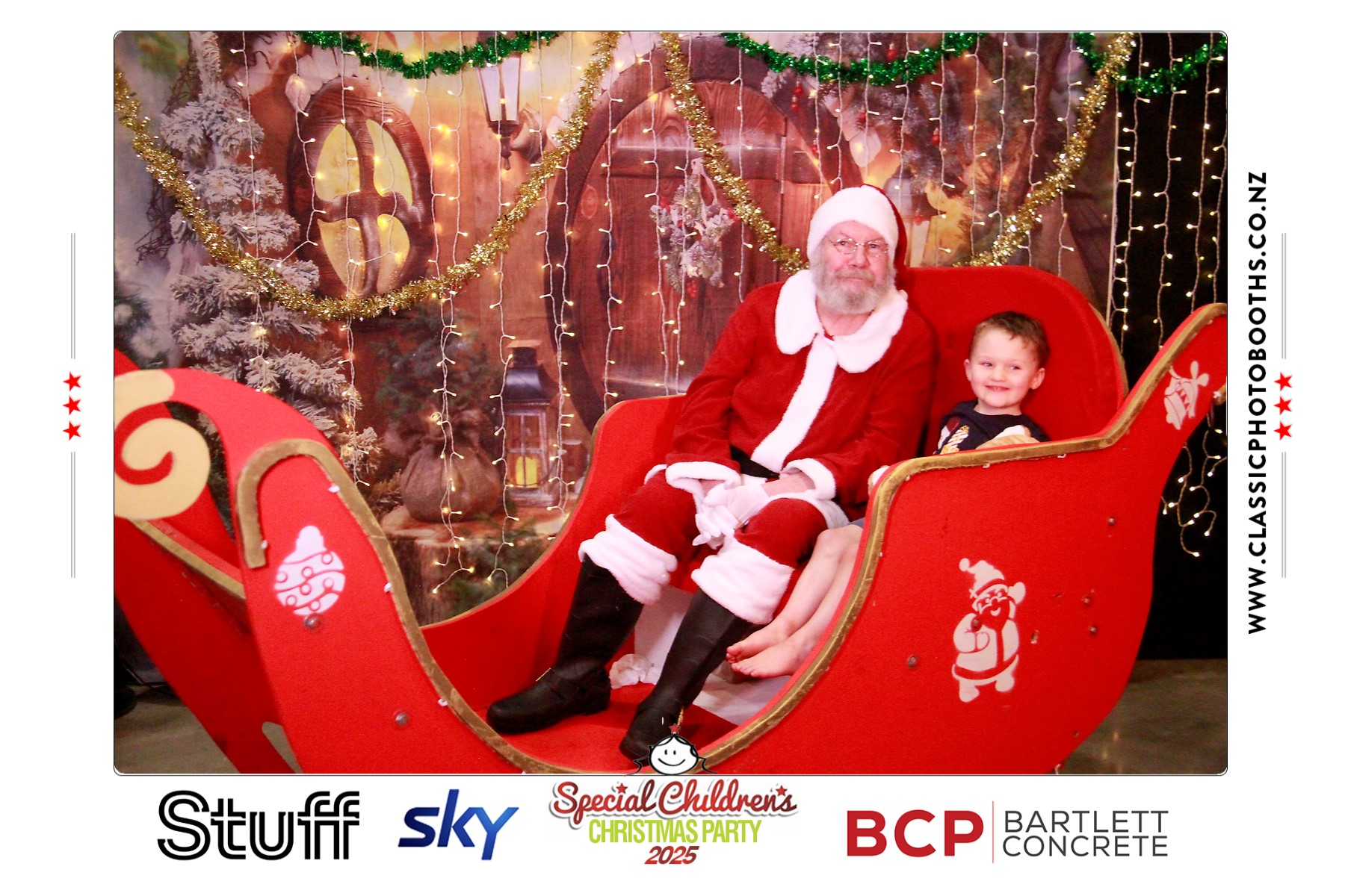 Photos with Santa - SCCP | View more photos from the event at chchgallery.classicphotobooths.co.nz/u/chchcpbgallery/Photos-with-Santa-SCCP