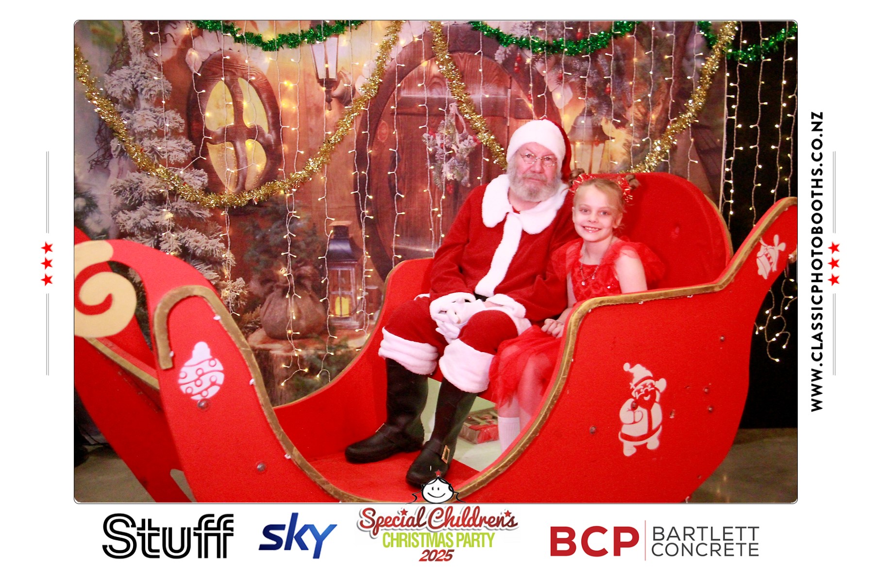 Photos with Santa - SCCP | View more photos from the event at chchgallery.classicphotobooths.co.nz/u/chchcpbgallery/Photos-with-Santa-SCCP
