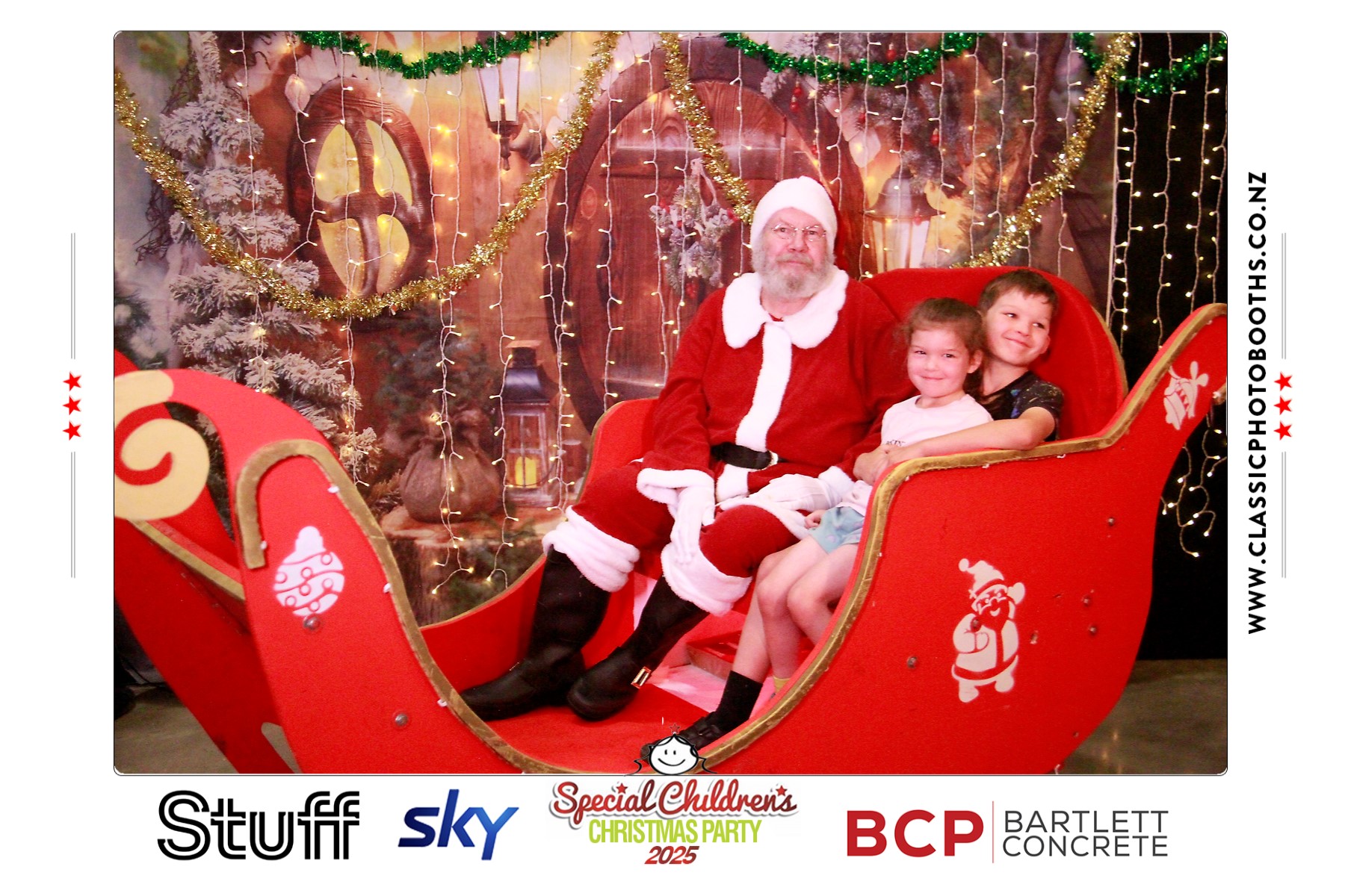Photos with Santa - SCCP | View more photos from the event at chchgallery.classicphotobooths.co.nz/u/chchcpbgallery/Photos-with-Santa-SCCP