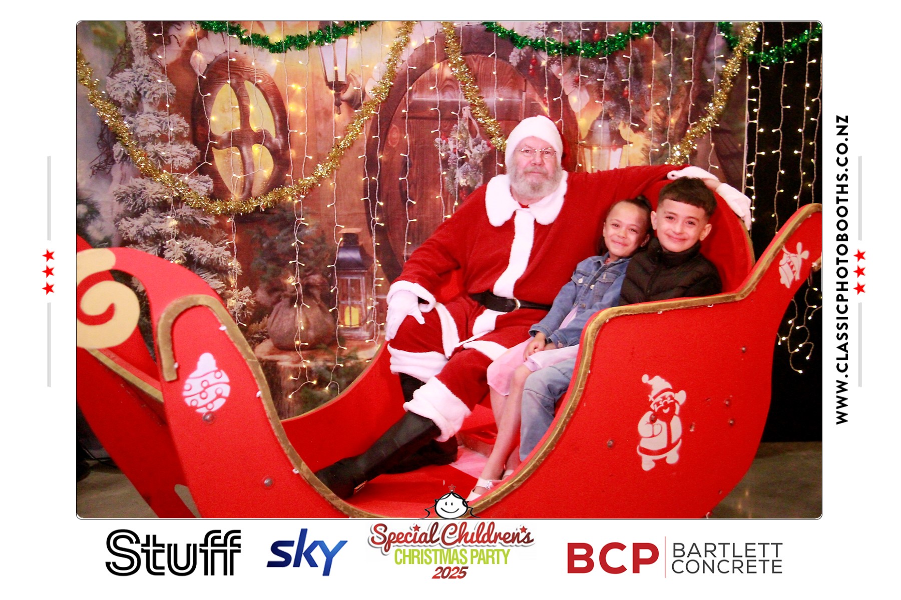 Photos with Santa - SCCP | View more photos from the event at chchgallery.classicphotobooths.co.nz/u/chchcpbgallery/Photos-with-Santa-SCCP