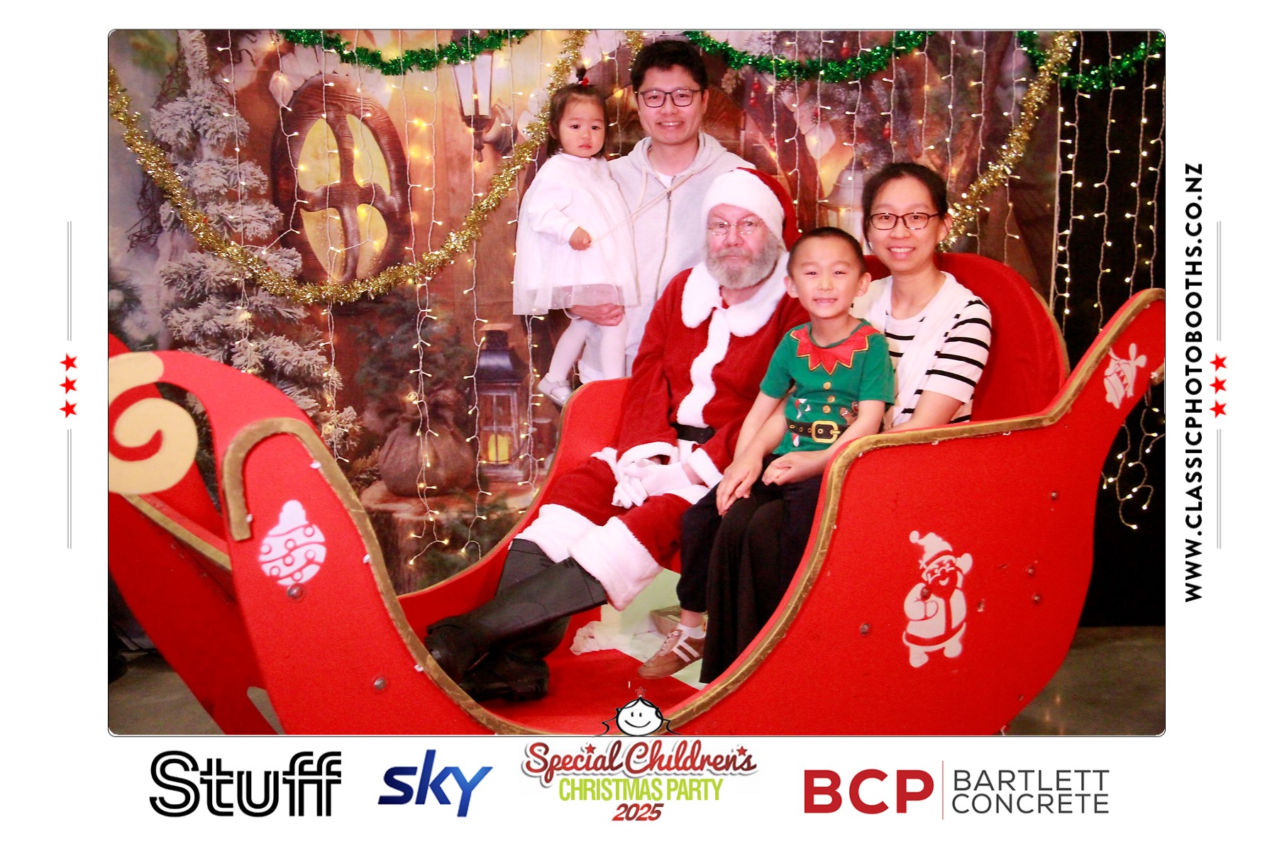 Photos with Santa - SCCP | View more photos from the event at chchgallery.classicphotobooths.co.nz/u/chchcpbgallery/Photos-with-Santa-SCCP