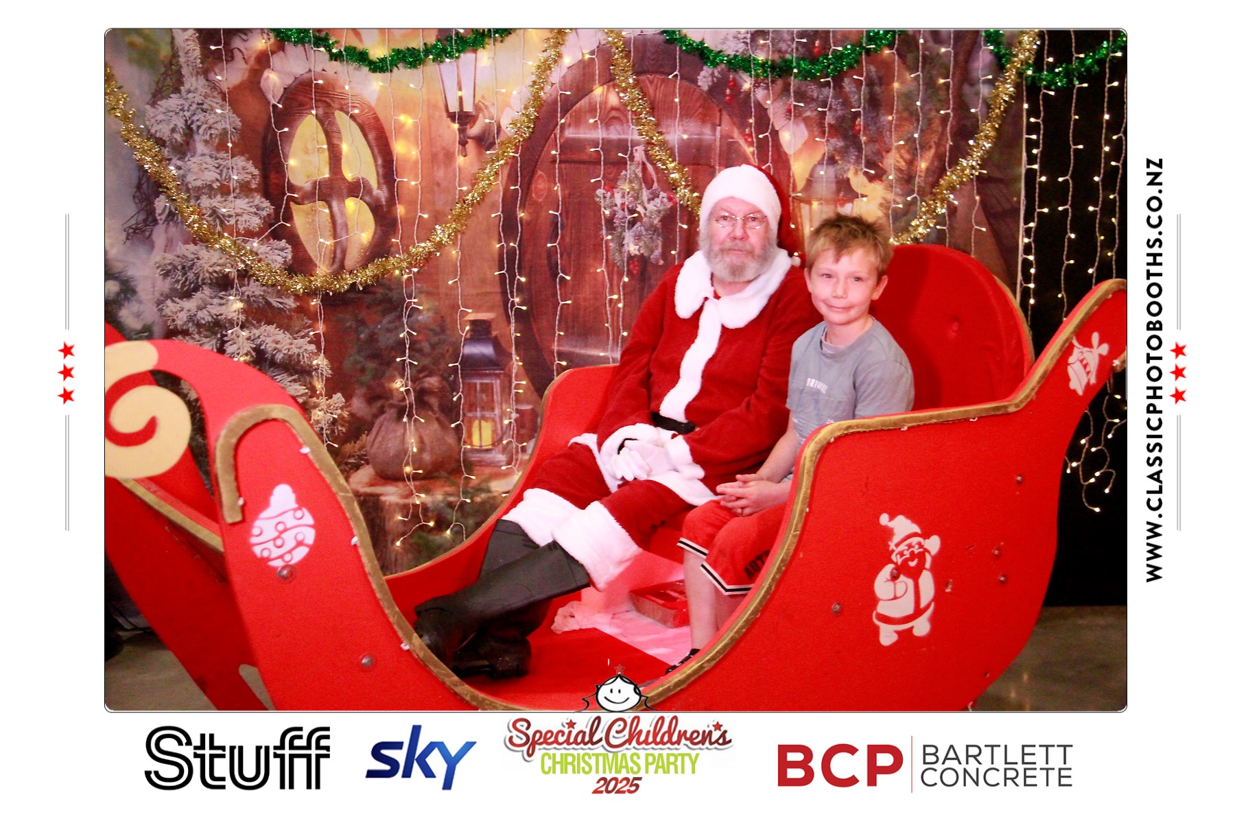 Photos with Santa - SCCP | View more photos from the event at chchgallery.classicphotobooths.co.nz/u/chchcpbgallery/Photos-with-Santa-SCCP