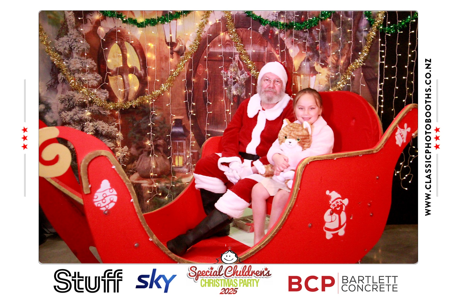 Photos with Santa - SCCP | View more photos from the event at chchgallery.classicphotobooths.co.nz/u/chchcpbgallery/Photos-with-Santa-SCCP