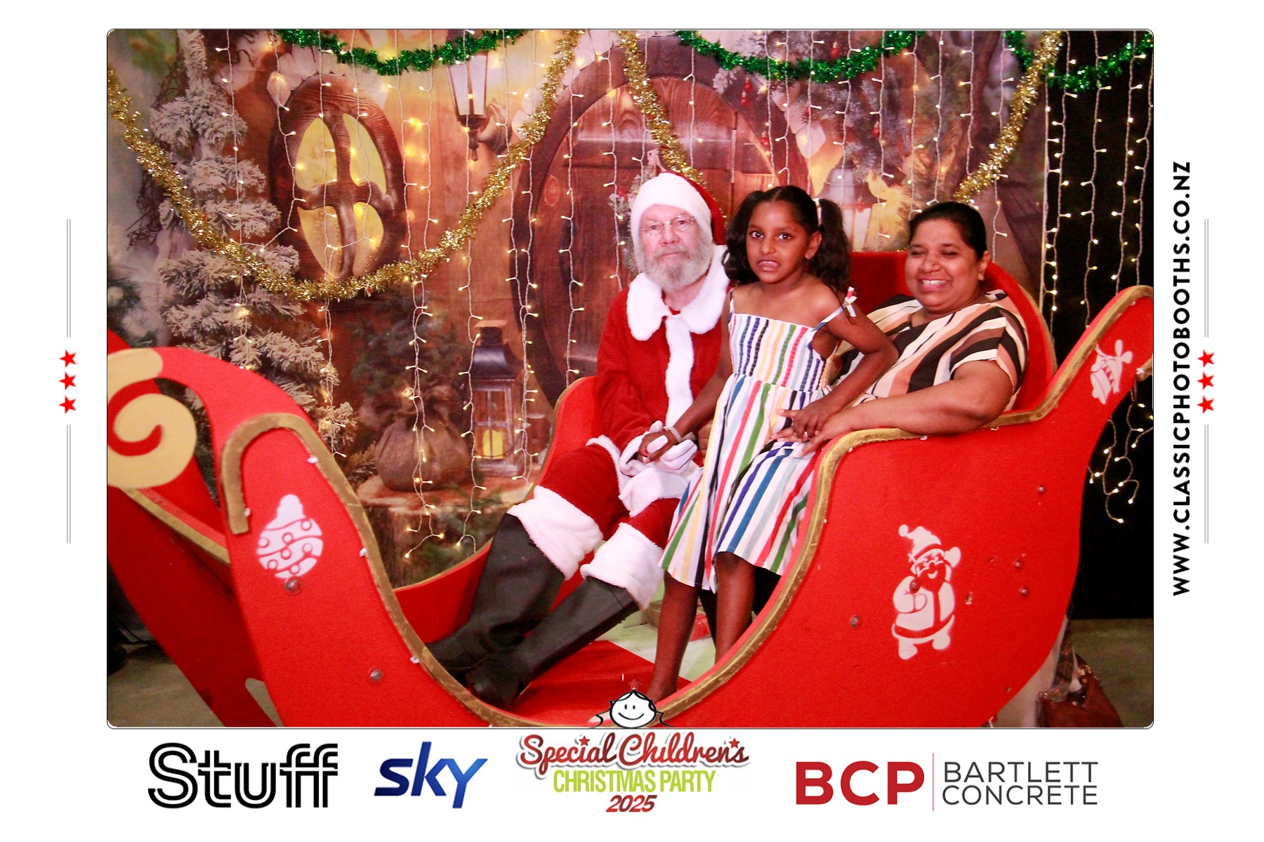 Photos with Santa - SCCP | View more photos from the event at chchgallery.classicphotobooths.co.nz/u/chchcpbgallery/Photos-with-Santa-SCCP