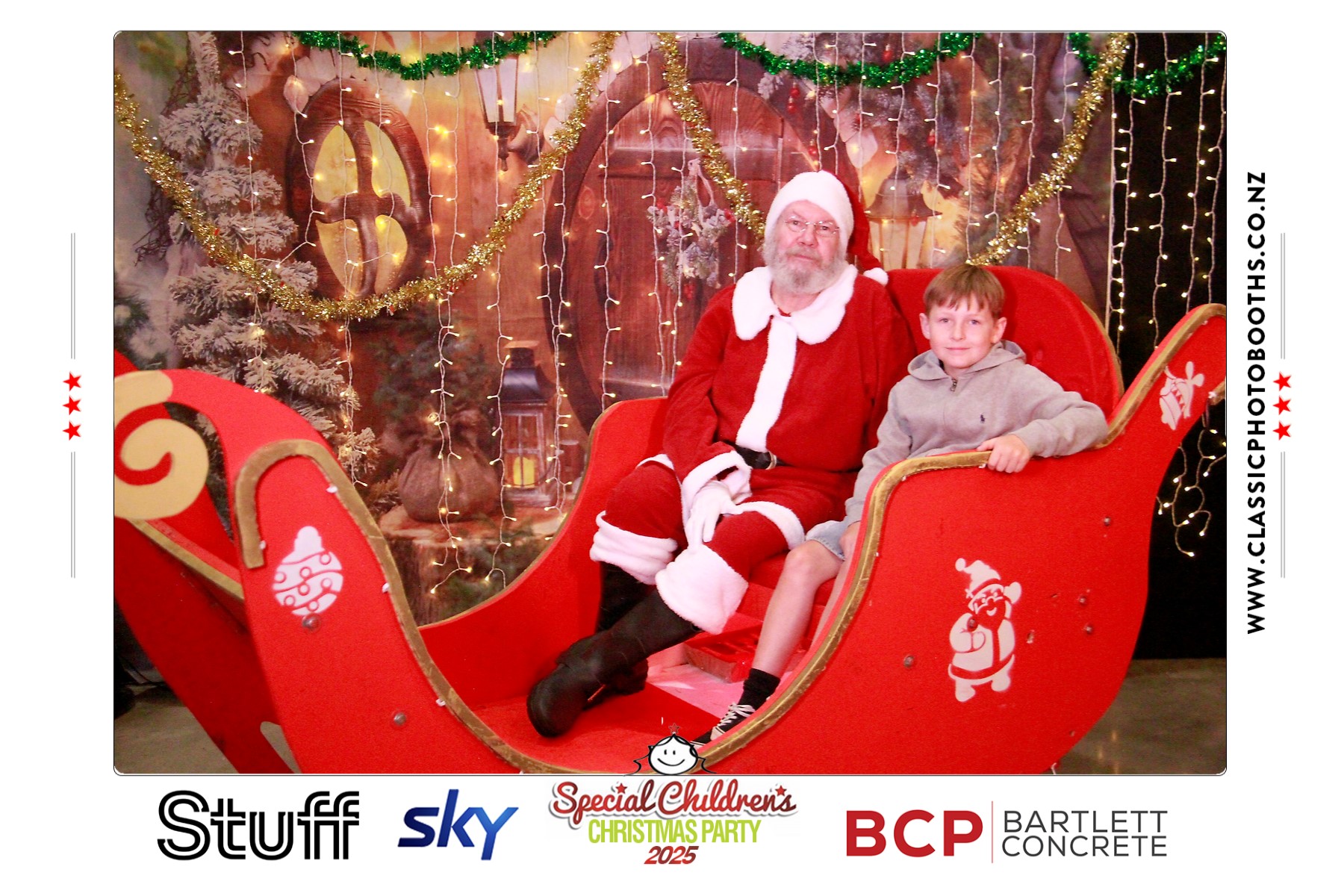 Photos with Santa - SCCP | View more photos from the event at chchgallery.classicphotobooths.co.nz/u/chchcpbgallery/Photos-with-Santa-SCCP