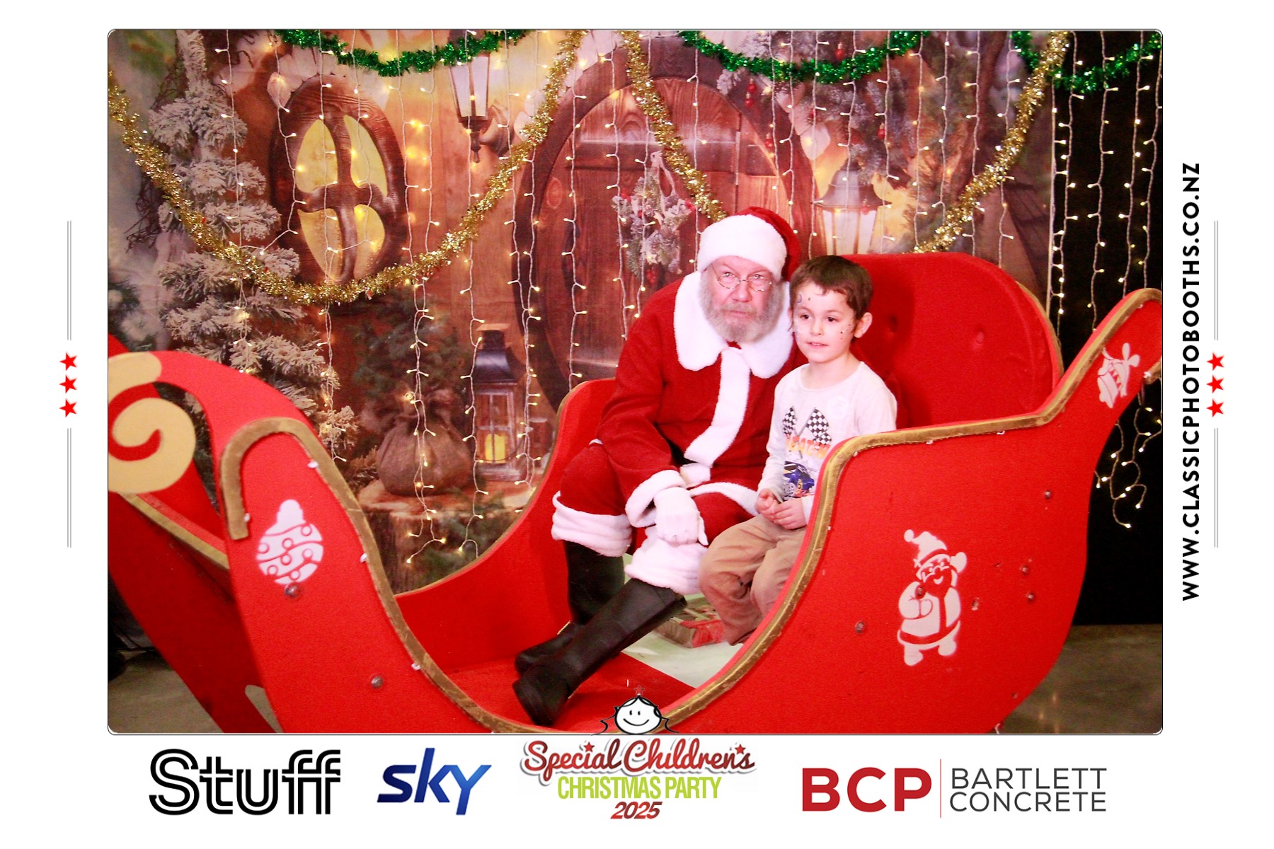 Photos with Santa - SCCP | View more photos from the event at chchgallery.classicphotobooths.co.nz/u/chchcpbgallery/Photos-with-Santa-SCCP