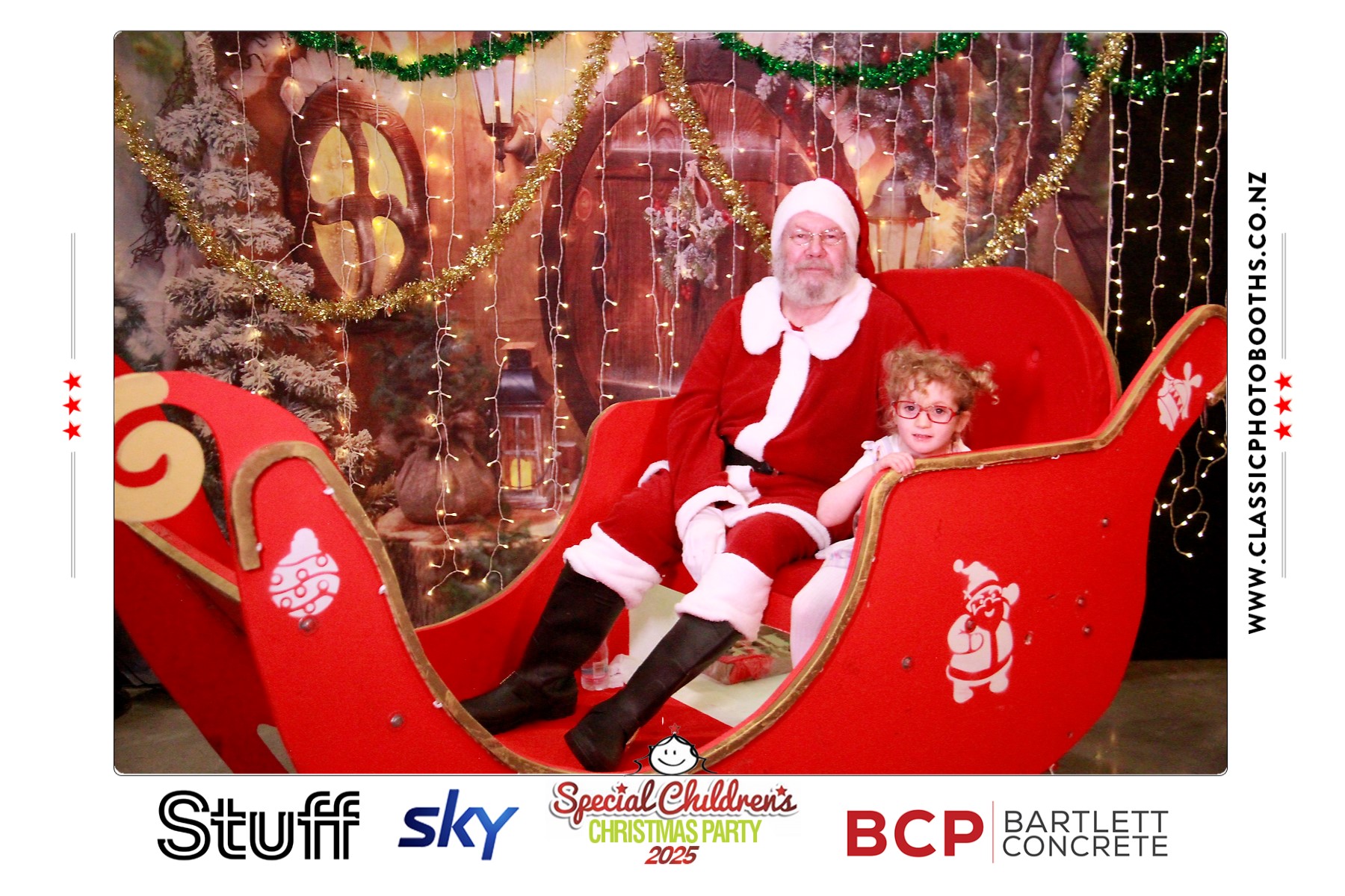Photos with Santa - SCCP | View more photos from the event at chchgallery.classicphotobooths.co.nz/u/chchcpbgallery/Photos-with-Santa-SCCP