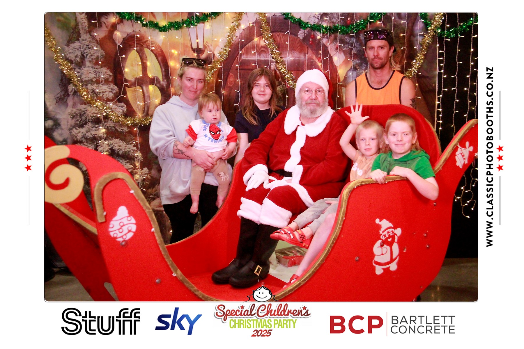 Photos with Santa - SCCP | View more photos from the event at chchgallery.classicphotobooths.co.nz/u/chchcpbgallery/Photos-with-Santa-SCCP