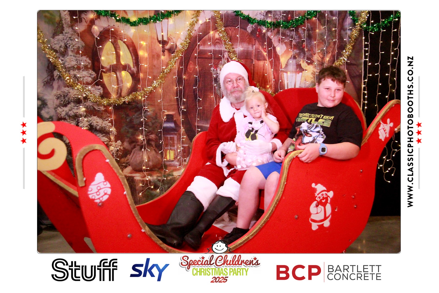 Photos with Santa - SCCP | View more photos from the event at chchgallery.classicphotobooths.co.nz/u/chchcpbgallery/Photos-with-Santa-SCCP
