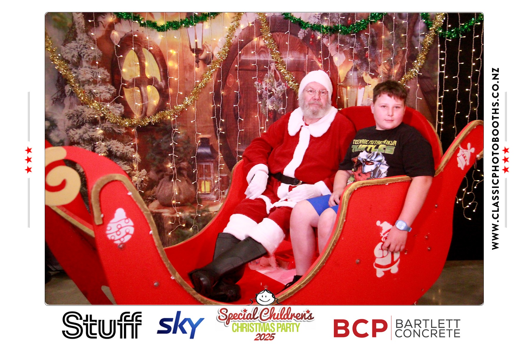 Photos with Santa - SCCP | View more photos from the event at chchgallery.classicphotobooths.co.nz/u/chchcpbgallery/Photos-with-Santa-SCCP