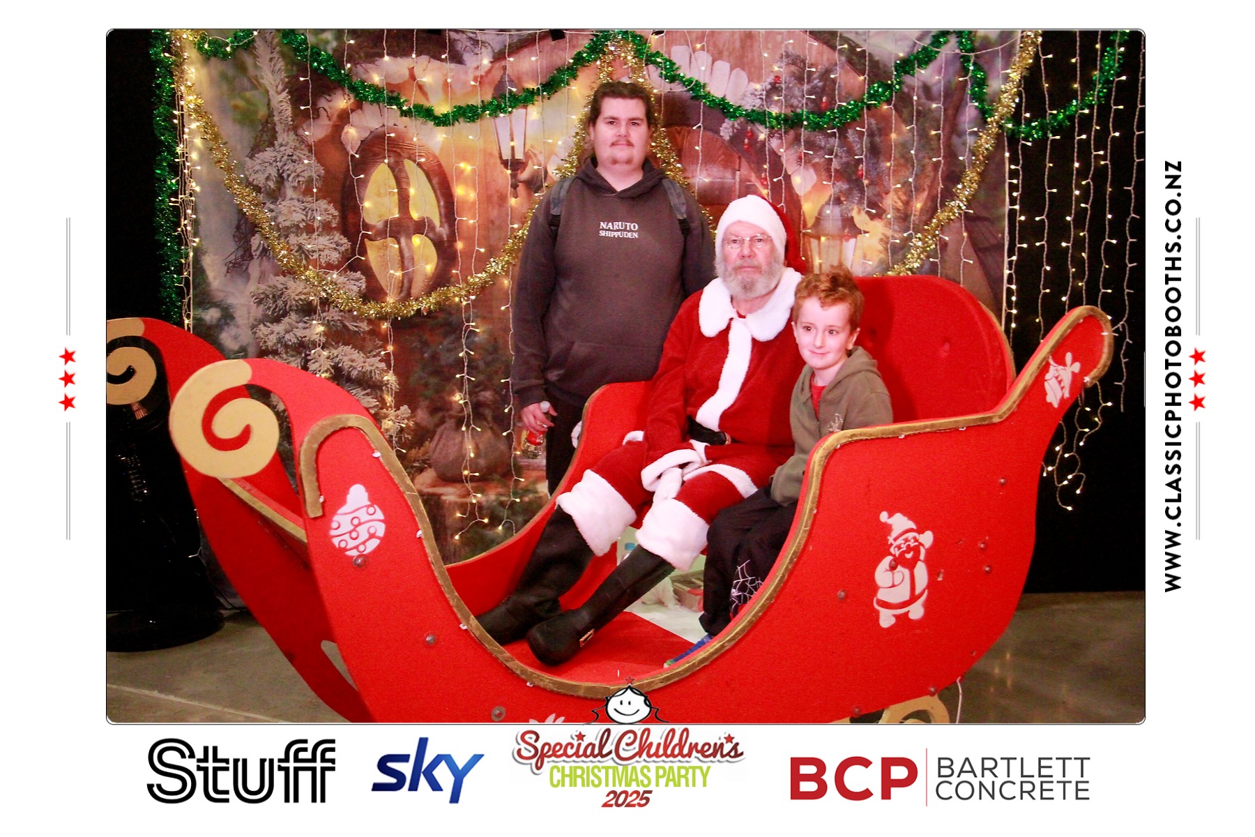 Photos with Santa - SCCP | View more photos from the event at chchgallery.classicphotobooths.co.nz/u/chchcpbgallery/Photos-with-Santa-SCCP