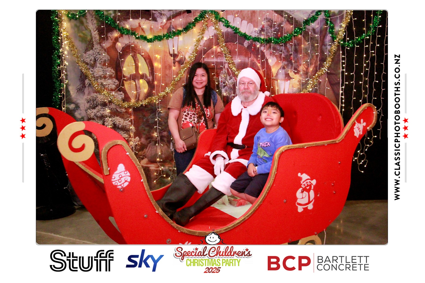 Photos with Santa - SCCP | View more photos from the event at chchgallery.classicphotobooths.co.nz/u/chchcpbgallery/Photos-with-Santa-SCCP
