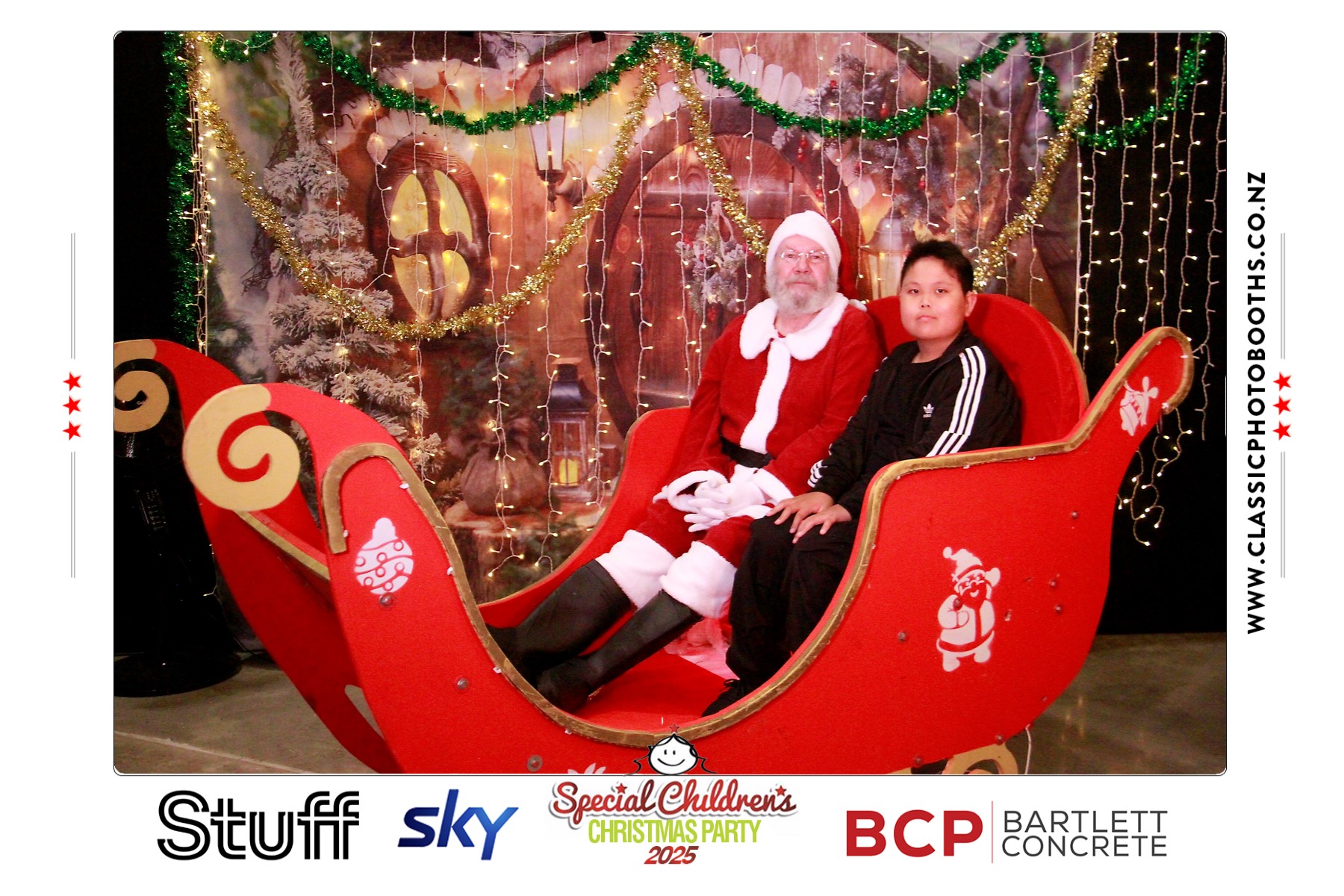 Photos with Santa - SCCP | View more photos from the event at chchgallery.classicphotobooths.co.nz/u/chchcpbgallery/Photos-with-Santa-SCCP