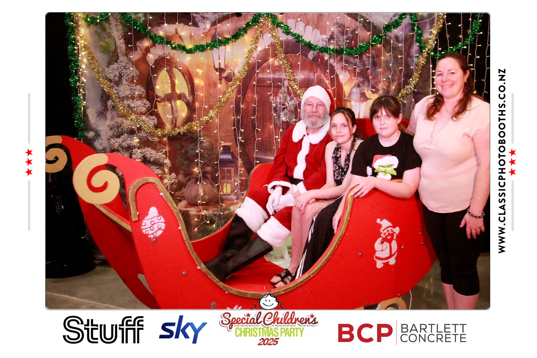 Photos with Santa - SCCP | View more photos from the event at chchgallery.classicphotobooths.co.nz/u/chchcpbgallery/Photos-with-Santa-SCCP