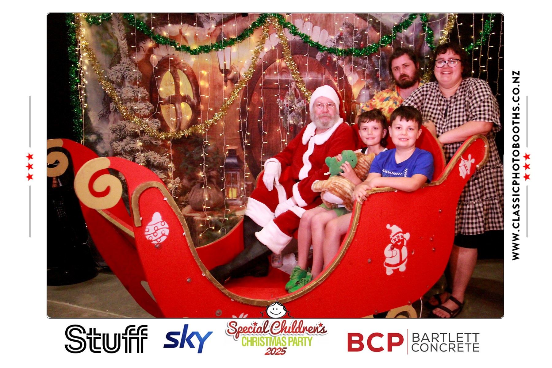 Photos with Santa - SCCP | View more photos from the event at chchgallery.classicphotobooths.co.nz/u/chchcpbgallery/Photos-with-Santa-SCCP