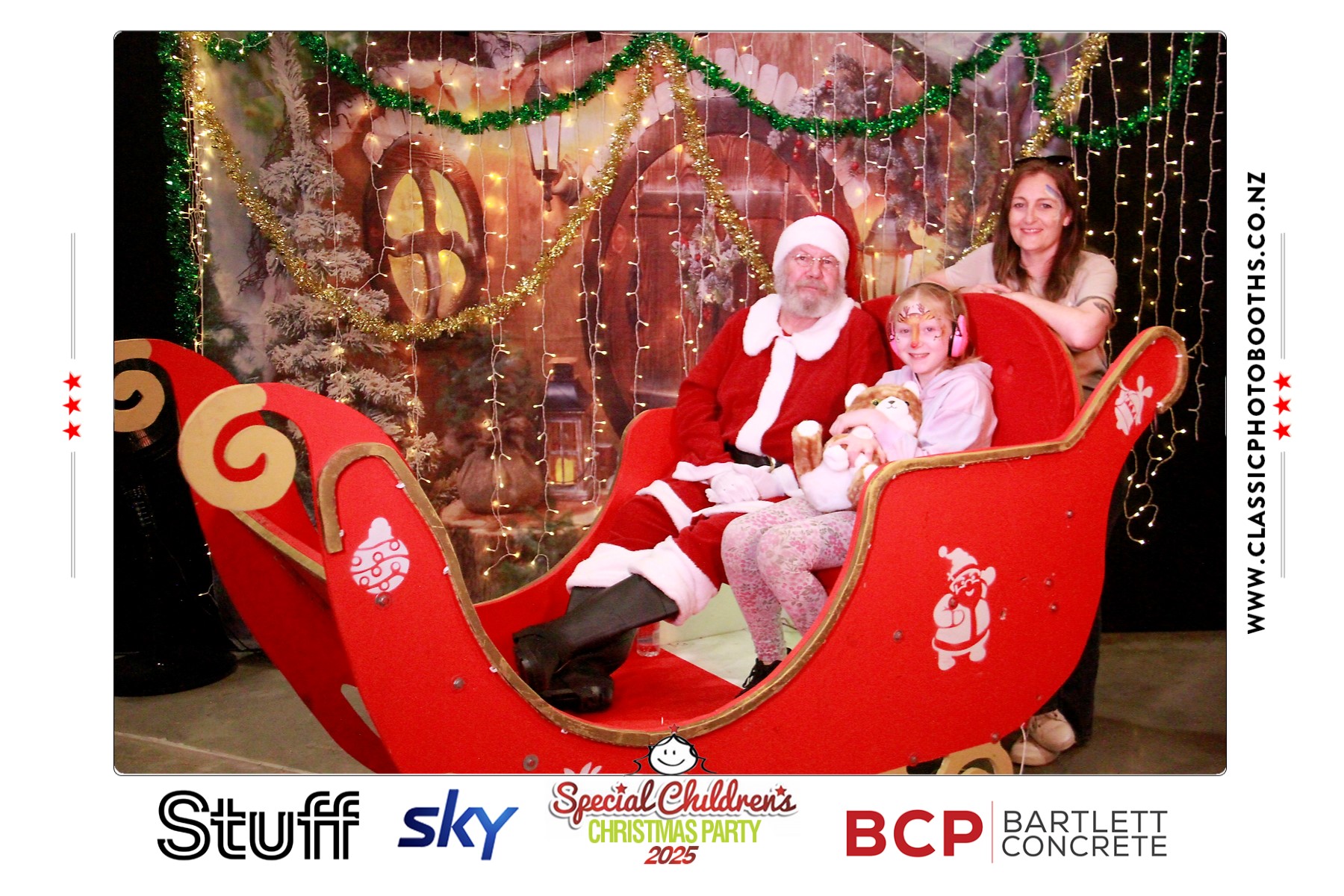 Photos with Santa - SCCP | View more photos from the event at chchgallery.classicphotobooths.co.nz/u/chchcpbgallery/Photos-with-Santa-SCCP