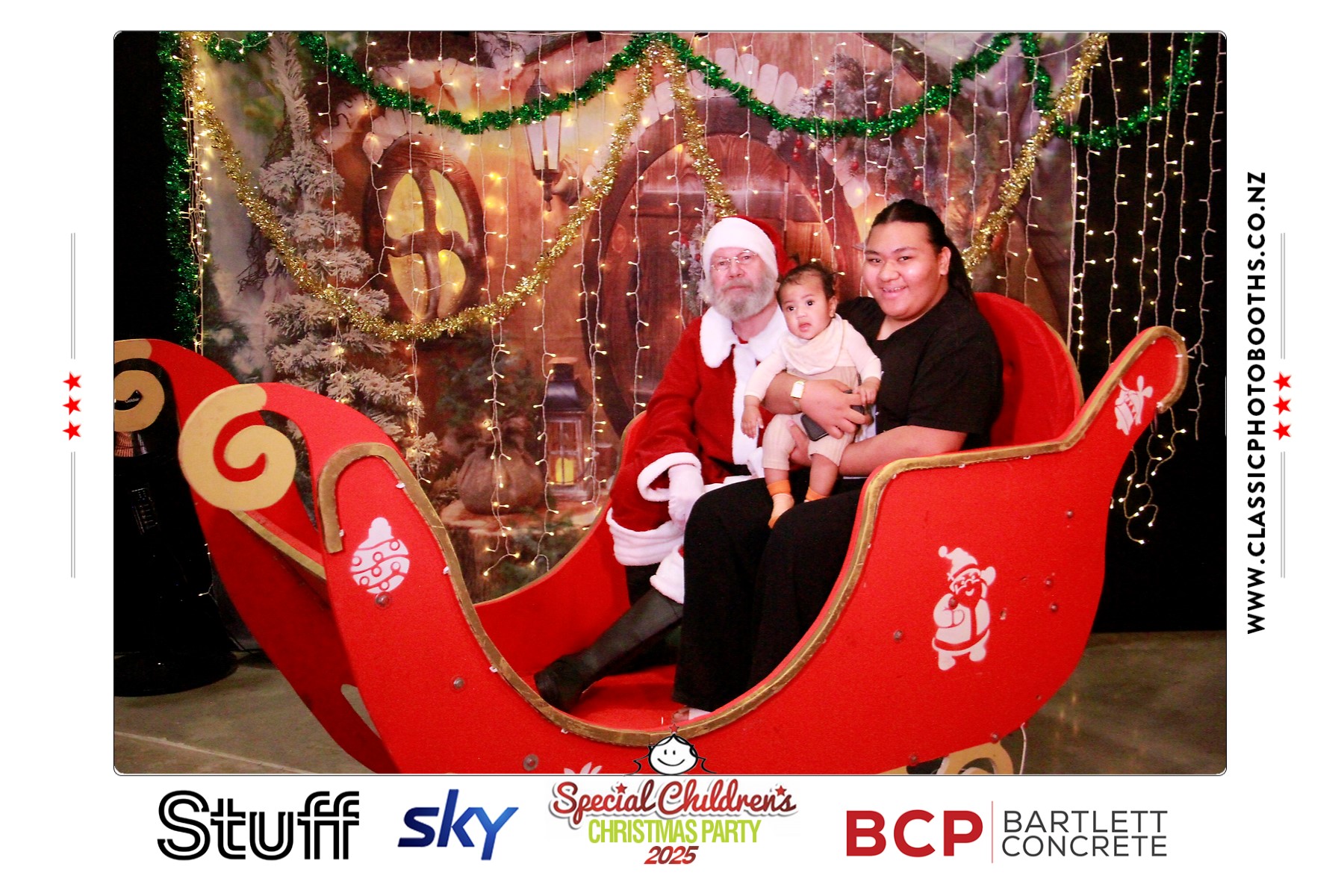 Photos with Santa - SCCP | View more photos from the event at chchgallery.classicphotobooths.co.nz/u/chchcpbgallery/Photos-with-Santa-SCCP