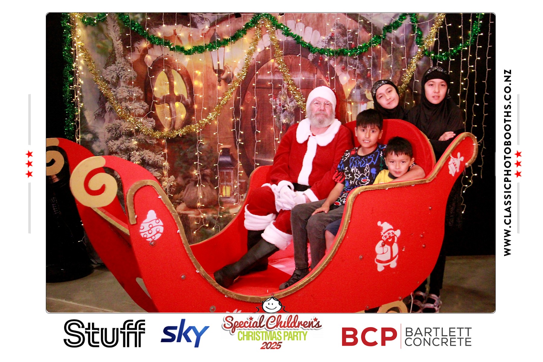 Photos with Santa - SCCP | View more photos from the event at chchgallery.classicphotobooths.co.nz/u/chchcpbgallery/Photos-with-Santa-SCCP