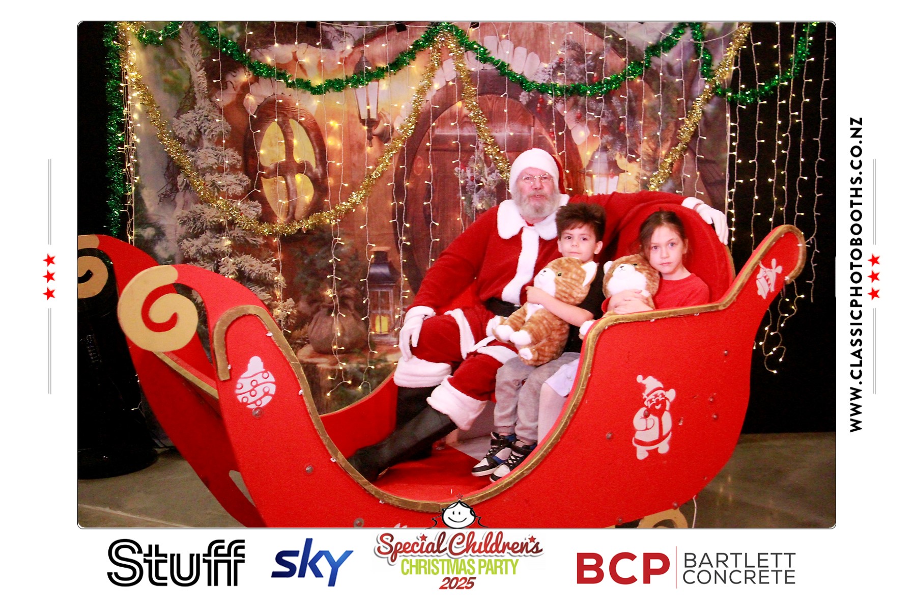 Photos with Santa - SCCP | View more photos from the event at chchgallery.classicphotobooths.co.nz/u/chchcpbgallery/Photos-with-Santa-SCCP