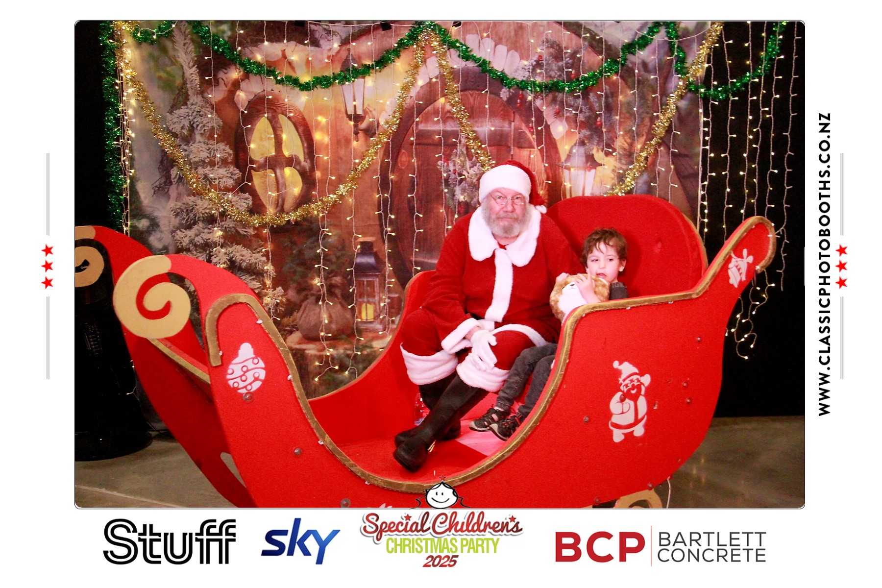 Photos with Santa - SCCP | View more photos from the event at chchgallery.classicphotobooths.co.nz/u/chchcpbgallery/Photos-with-Santa-SCCP