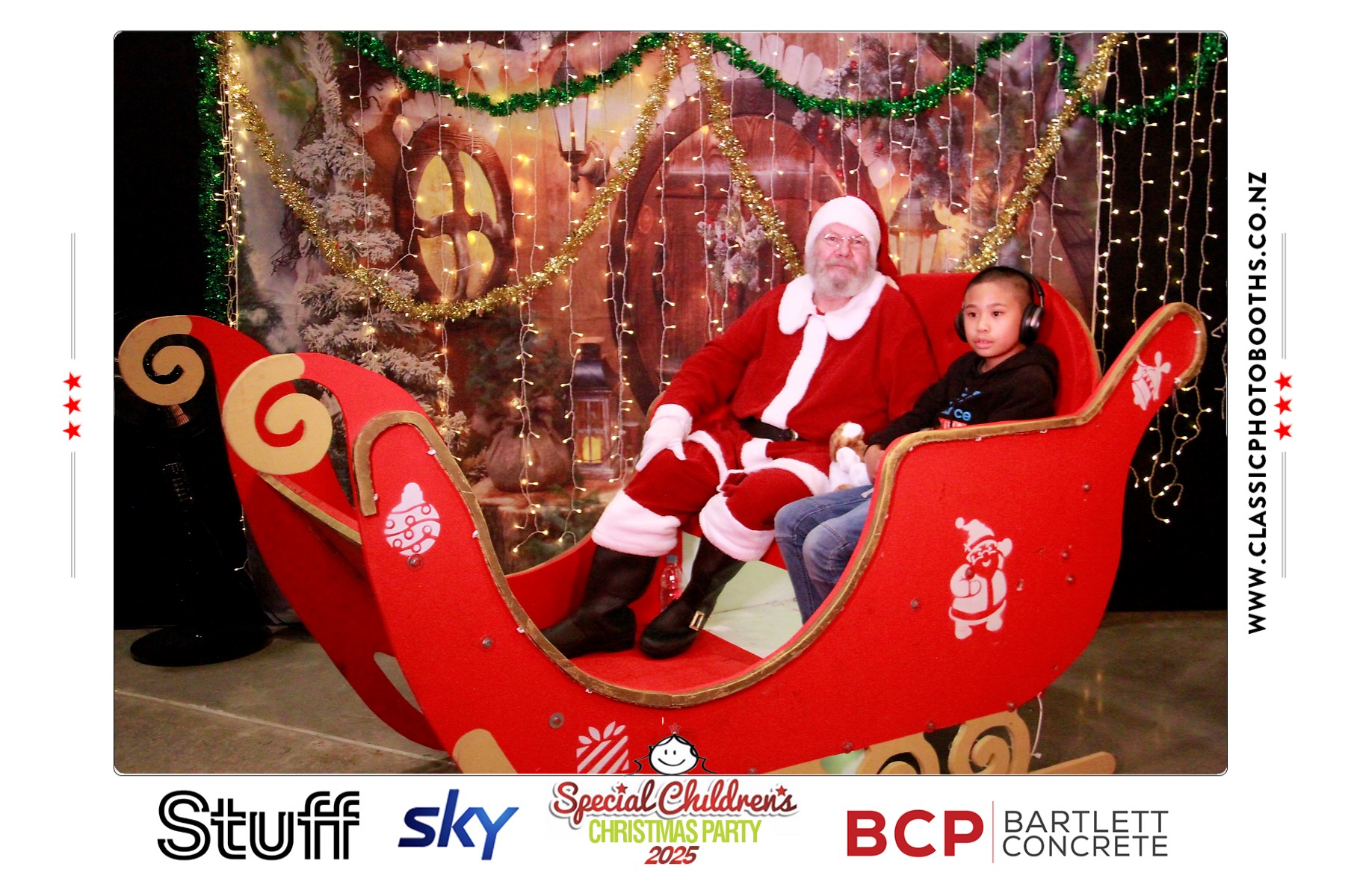 Photos with Santa - SCCP | View more photos from the event at chchgallery.classicphotobooths.co.nz/u/chchcpbgallery/Photos-with-Santa-SCCP