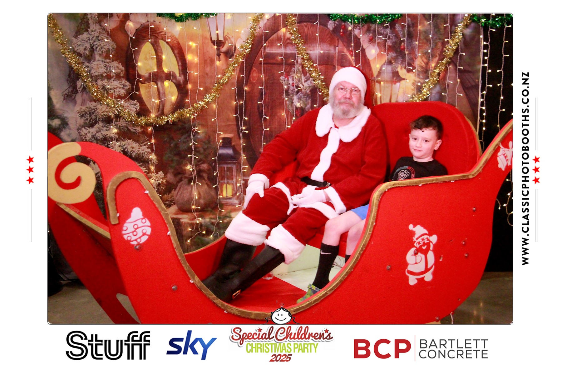 Photos with Santa - SCCP | View more photos from the event at chchgallery.classicphotobooths.co.nz/u/chchcpbgallery/Photos-with-Santa-SCCP