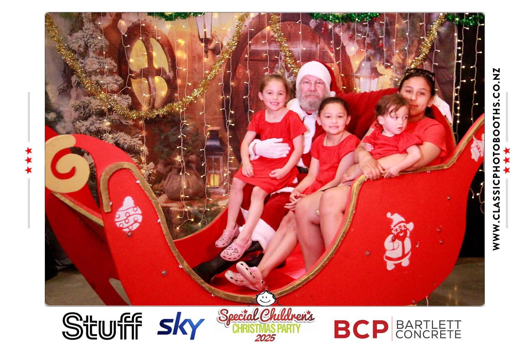 Photos with Santa - SCCP | View more photos from the event at chchgallery.classicphotobooths.co.nz/u/chchcpbgallery/Photos-with-Santa-SCCP
