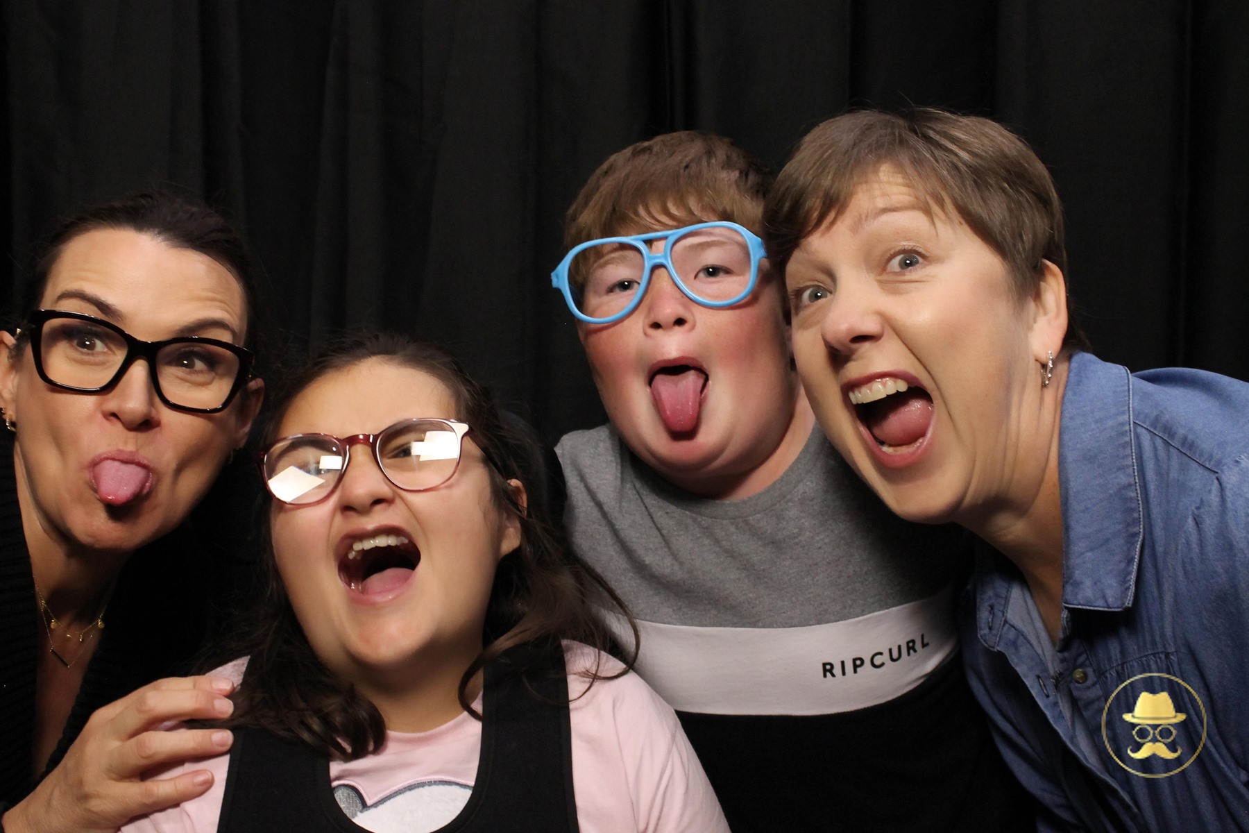 Special Children's Christmas Party | View more photos from the event at chchgallery.classicphotobooths.co.nz/u/chchcpbgallery/Special-Childrens-Christmas-Party-3