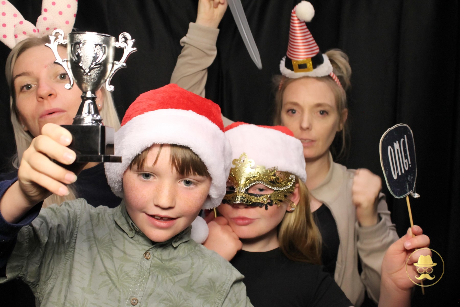 Special Children's Christmas Party | View more photos from the event at chchgallery.classicphotobooths.co.nz/u/chchcpbgallery/Special-Childrens-Christmas-Party-3