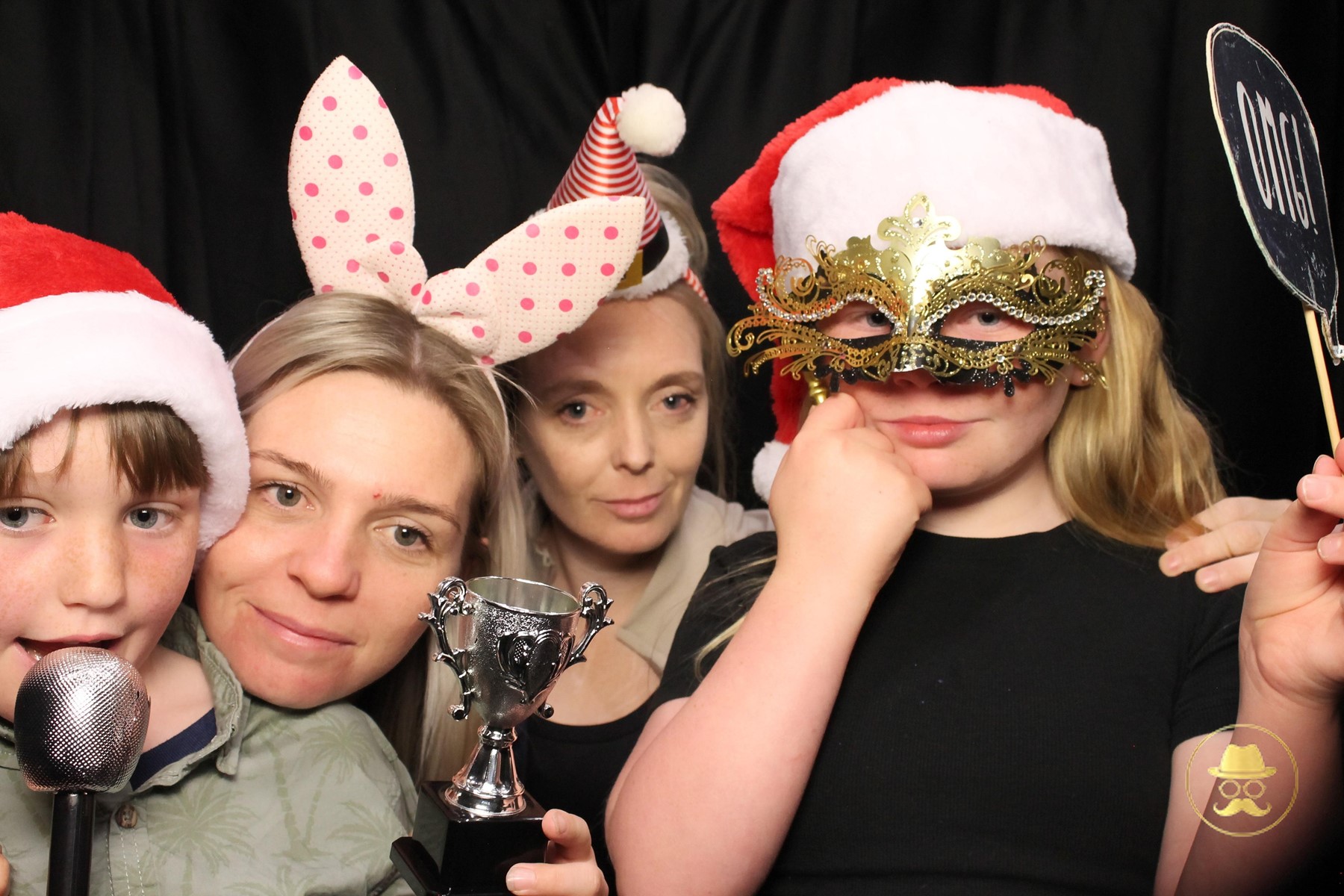 Special Children's Christmas Party | View more photos from the event at chchgallery.classicphotobooths.co.nz/u/chchcpbgallery/Special-Childrens-Christmas-Party-3