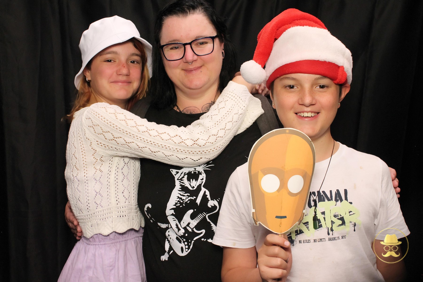 Special Children's Christmas Party | View more photos from the event at chchgallery.classicphotobooths.co.nz/u/chchcpbgallery/Special-Childrens-Christmas-Party-3