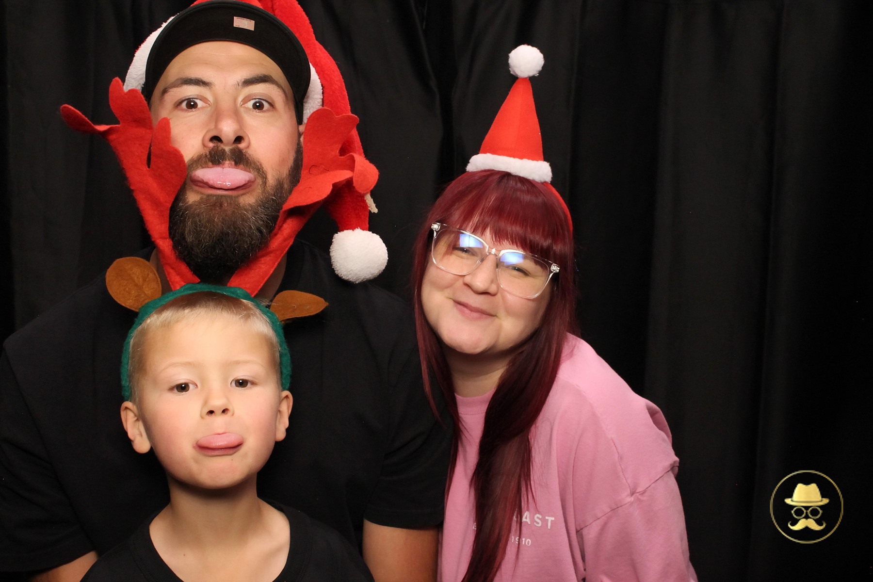 Special Children's Christmas Party | View more photos from the event at chchgallery.classicphotobooths.co.nz/u/chchcpbgallery/Special-Childrens-Christmas-Party-3