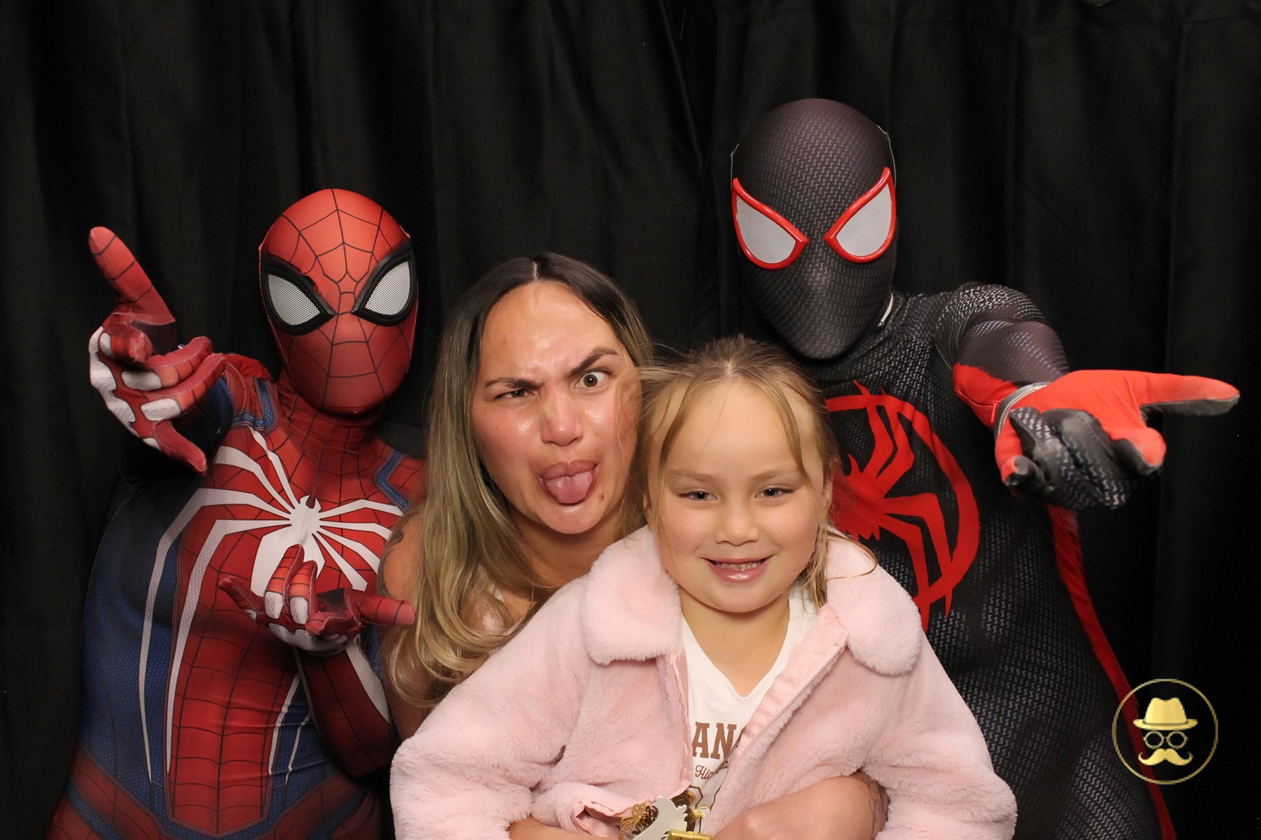 Special Children's Christmas Party | View more photos from the event at chchgallery.classicphotobooths.co.nz/u/chchcpbgallery/Special-Childrens-Christmas-Party-3