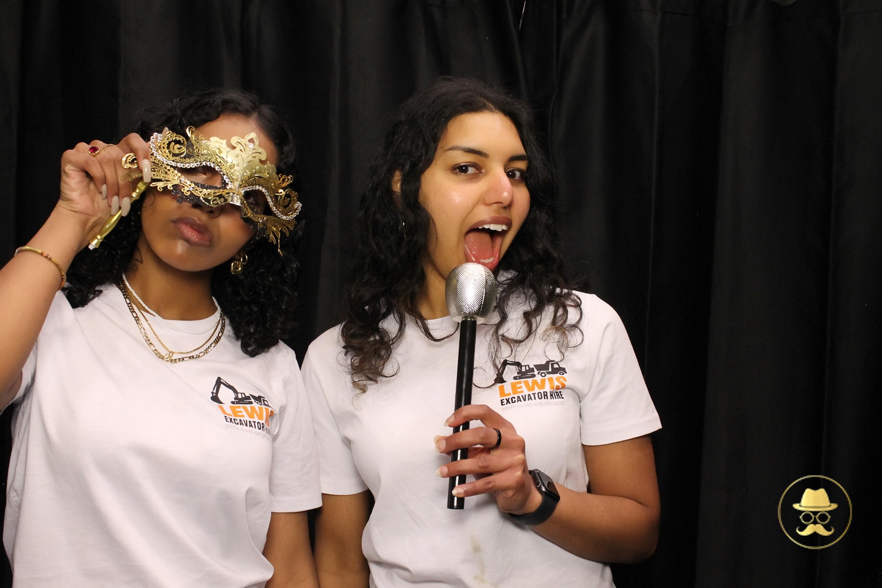 Special Children's Christmas Party | View more photos from the event at chchgallery.classicphotobooths.co.nz/u/chchcpbgallery/Special-Childrens-Christmas-Party-3