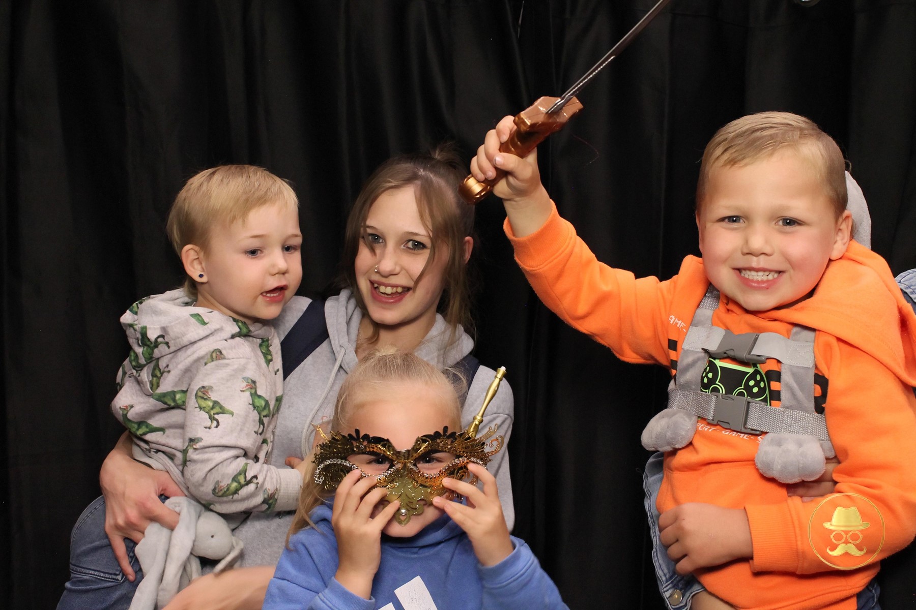 Special Children's Christmas Party | View more photos from the event at chchgallery.classicphotobooths.co.nz/u/chchcpbgallery/Special-Childrens-Christmas-Party-3