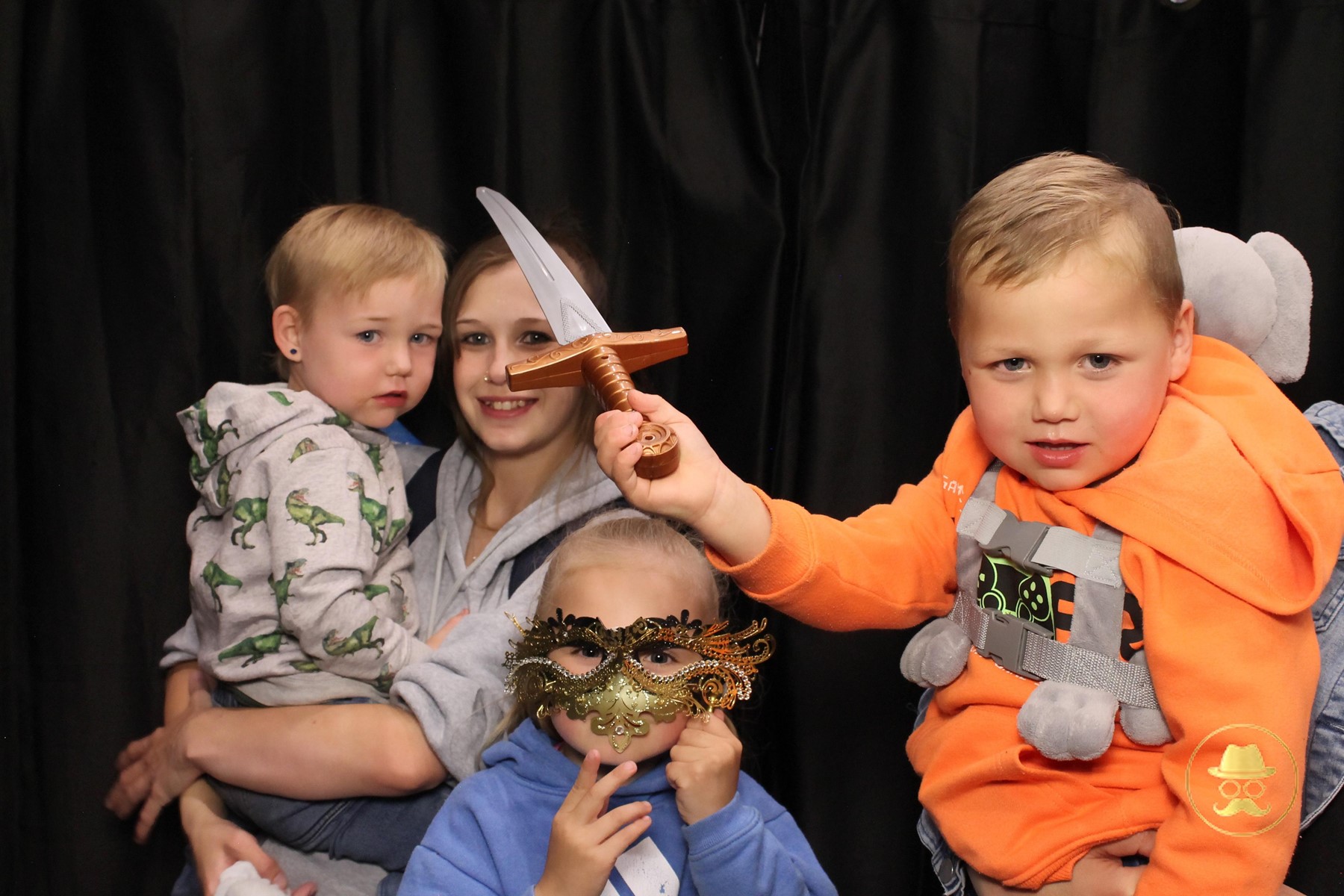 Special Children's Christmas Party | View more photos from the event at chchgallery.classicphotobooths.co.nz/u/chchcpbgallery/Special-Childrens-Christmas-Party-3