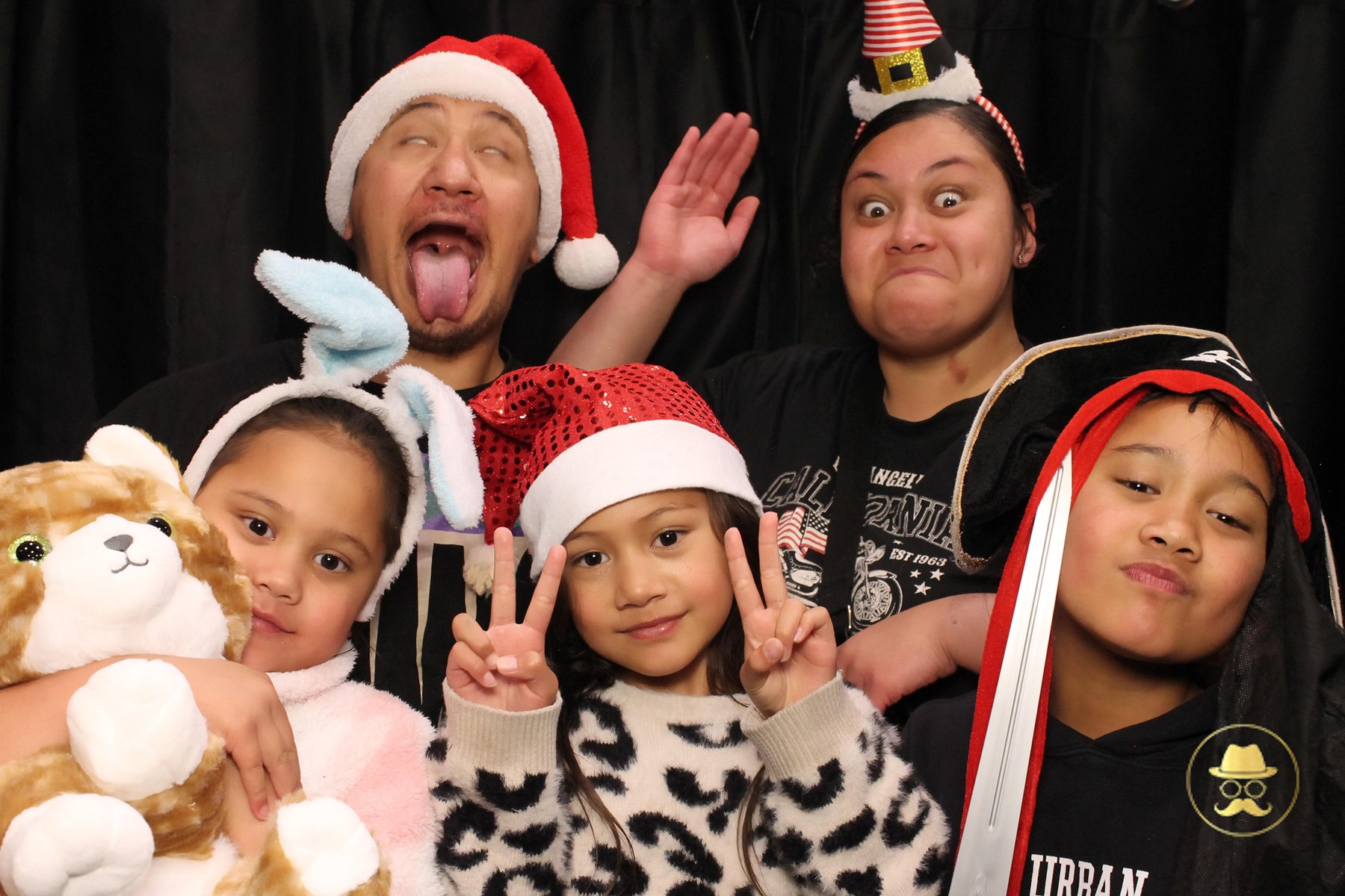 Special Children's Christmas Party | View more photos from the event at chchgallery.classicphotobooths.co.nz/u/chchcpbgallery/Special-Childrens-Christmas-Party-3