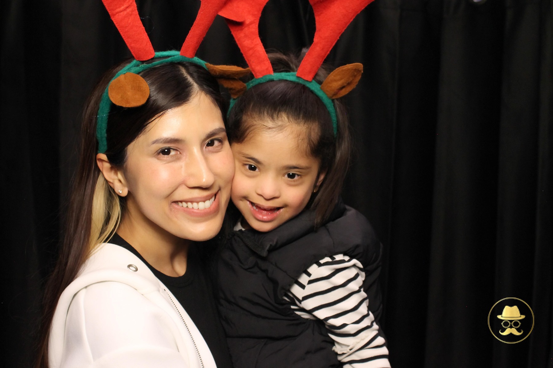 Special Children's Christmas Party | View more photos from the event at chchgallery.classicphotobooths.co.nz/u/chchcpbgallery/Special-Childrens-Christmas-Party-3