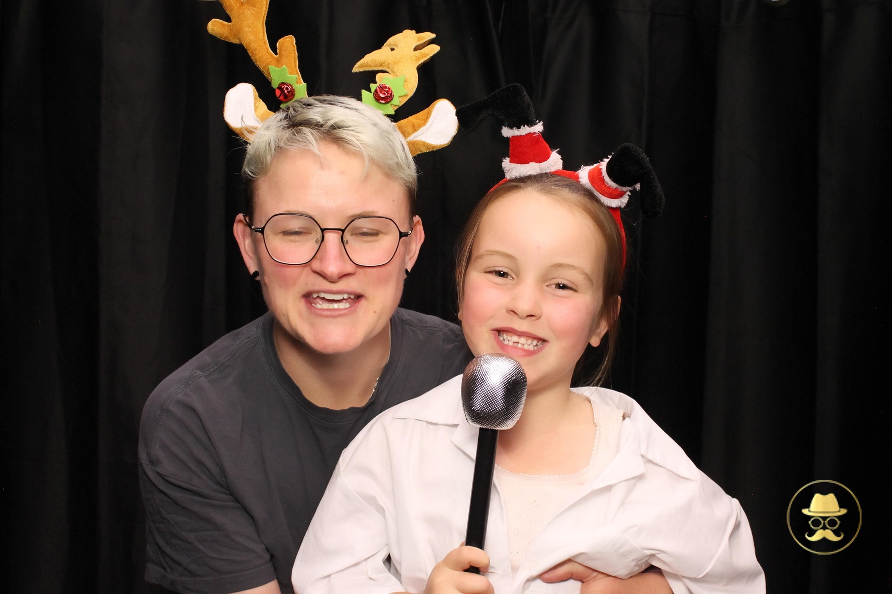 Special Children's Christmas Party | View more photos from the event at chchgallery.classicphotobooths.co.nz/u/chchcpbgallery/Special-Childrens-Christmas-Party-3