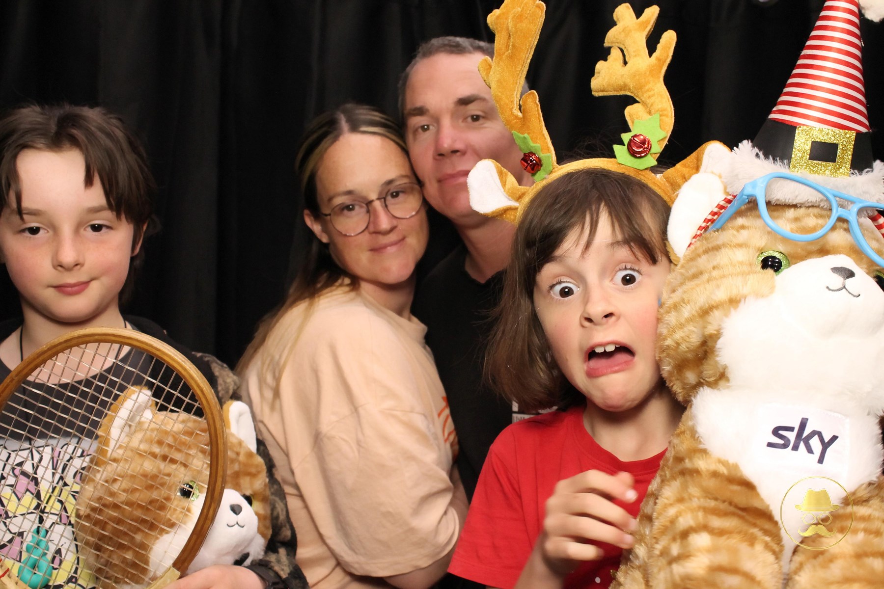 Special Children's Christmas Party | View more photos from the event at chchgallery.classicphotobooths.co.nz/u/chchcpbgallery/Special-Childrens-Christmas-Party-3