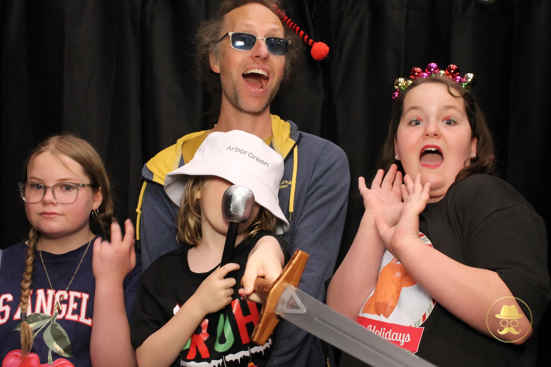 Special Children's Christmas Party | View more photos from the event at chchgallery.classicphotobooths.co.nz/u/chchcpbgallery/Special-Childrens-Christmas-Party-3