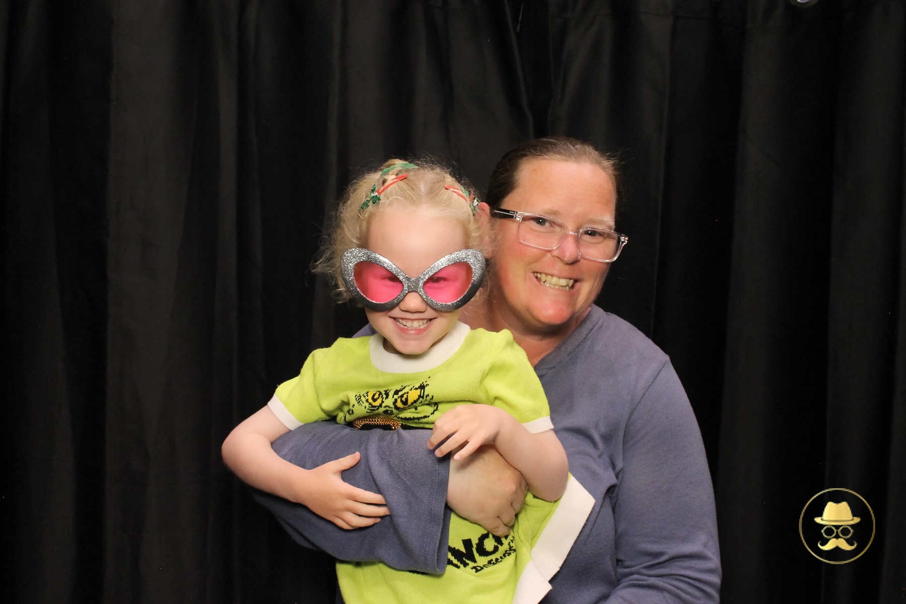 Special Children's Christmas Party | View more photos from the event at chchgallery.classicphotobooths.co.nz/u/chchcpbgallery/Special-Childrens-Christmas-Party-3