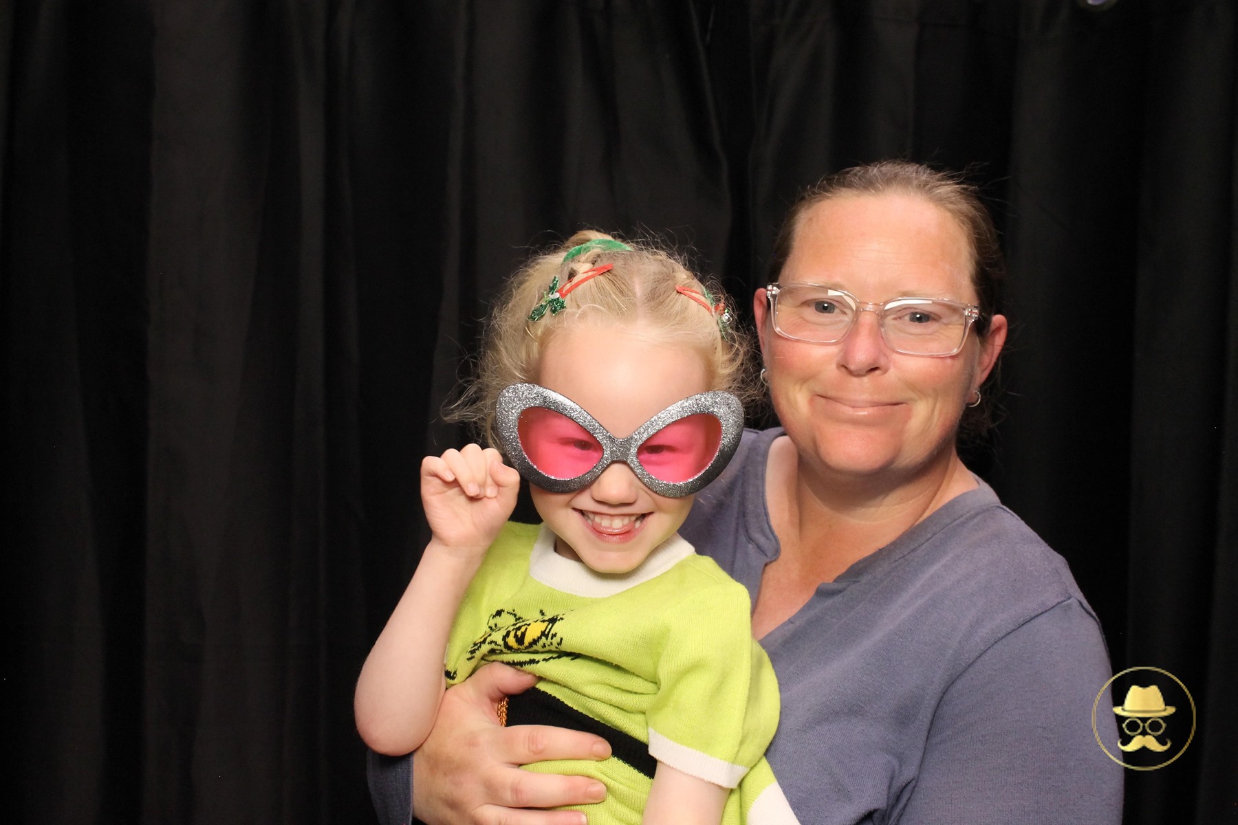 Special Children's Christmas Party | View more photos from the event at chchgallery.classicphotobooths.co.nz/u/chchcpbgallery/Special-Childrens-Christmas-Party-3