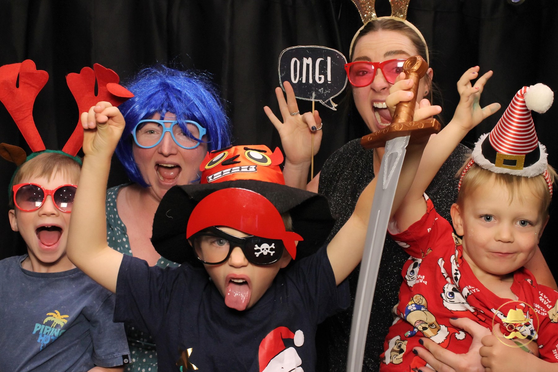 Special Children's Christmas Party | View more photos from the event at chchgallery.classicphotobooths.co.nz/u/chchcpbgallery/Special-Childrens-Christmas-Party-3