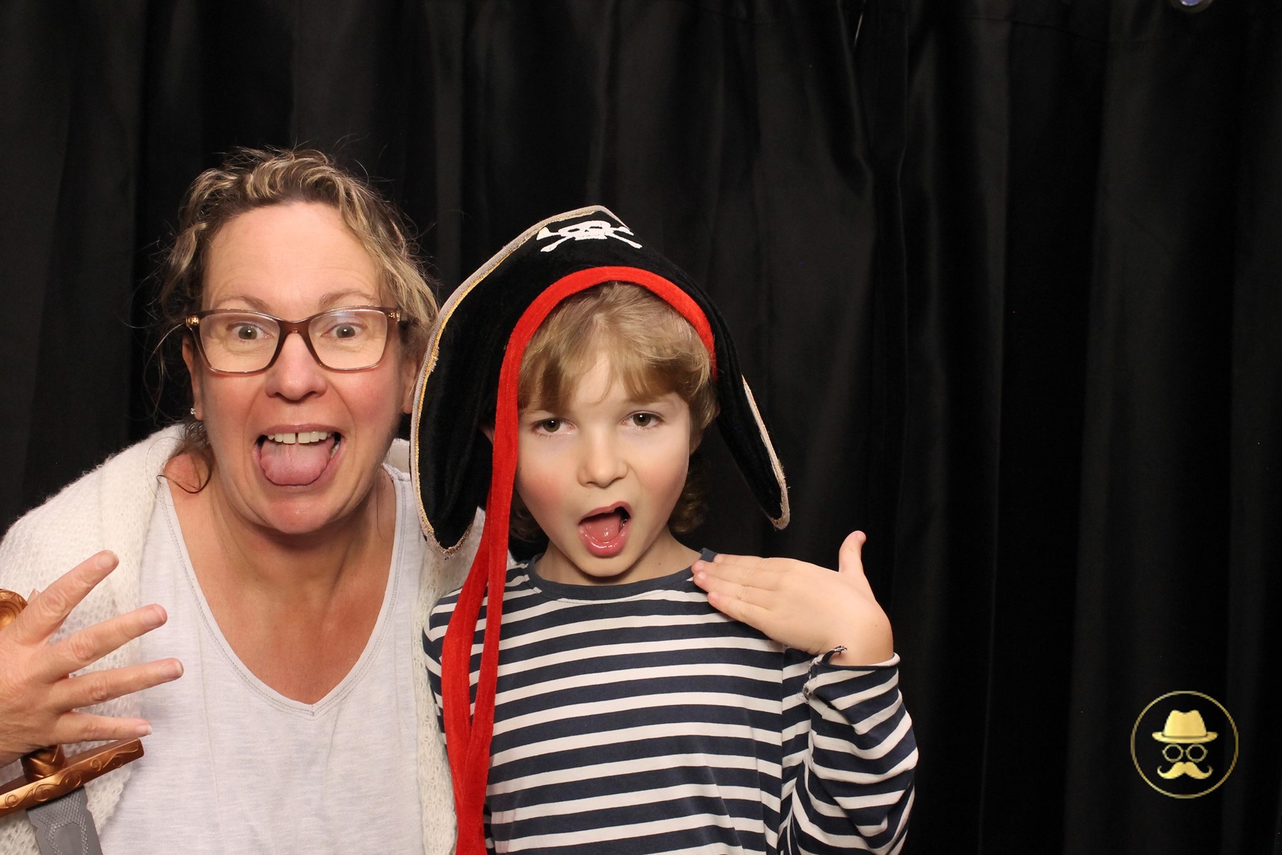 Special Children's Christmas Party | View more photos from the event at chchgallery.classicphotobooths.co.nz/u/chchcpbgallery/Special-Childrens-Christmas-Party-3