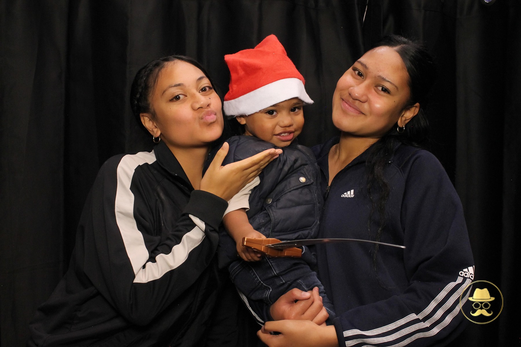 Special Children's Christmas Party | View more photos from the event at chchgallery.classicphotobooths.co.nz/u/chchcpbgallery/Special-Childrens-Christmas-Party-3