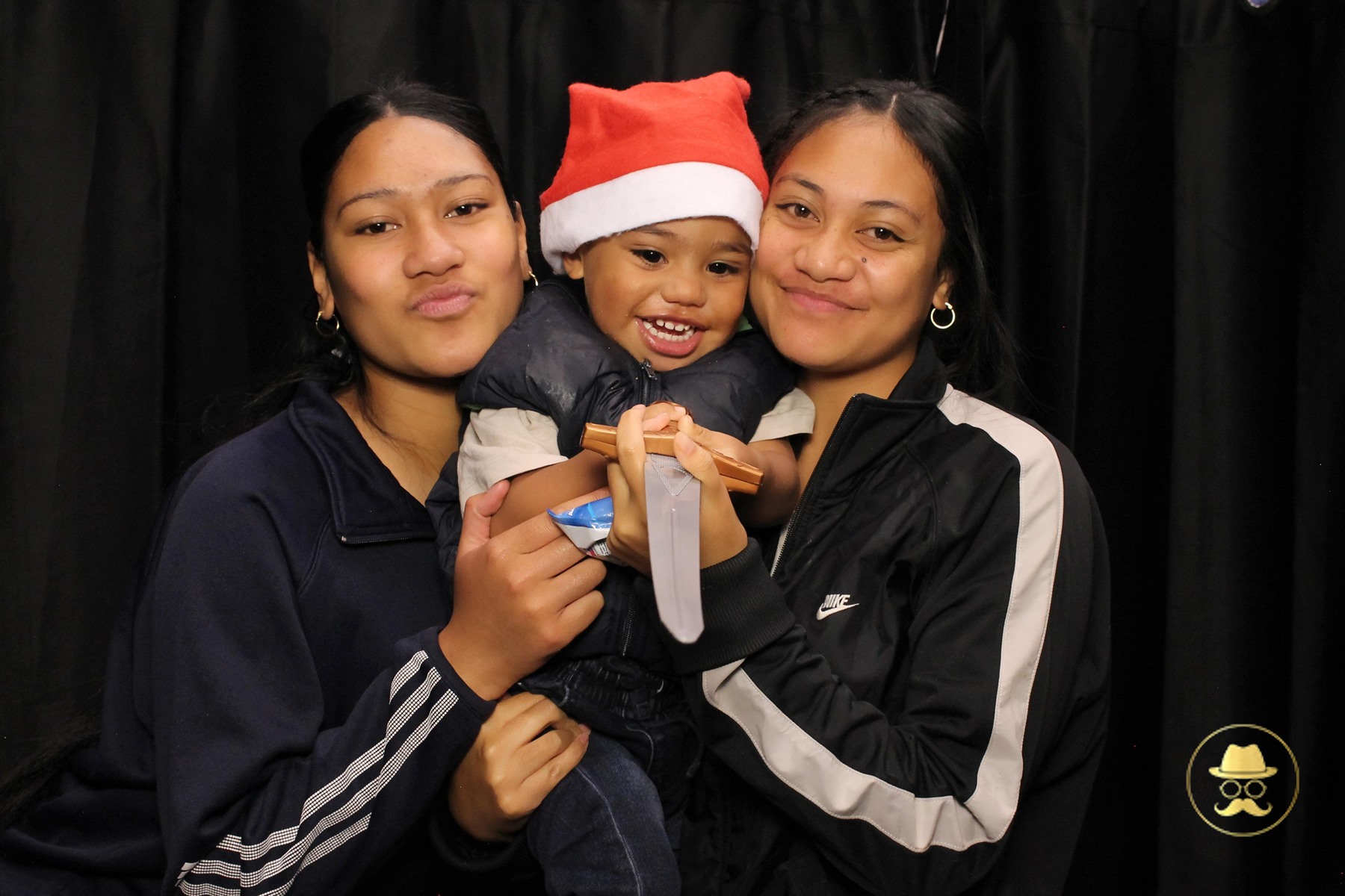 Special Children's Christmas Party | View more photos from the event at chchgallery.classicphotobooths.co.nz/u/chchcpbgallery/Special-Childrens-Christmas-Party-3