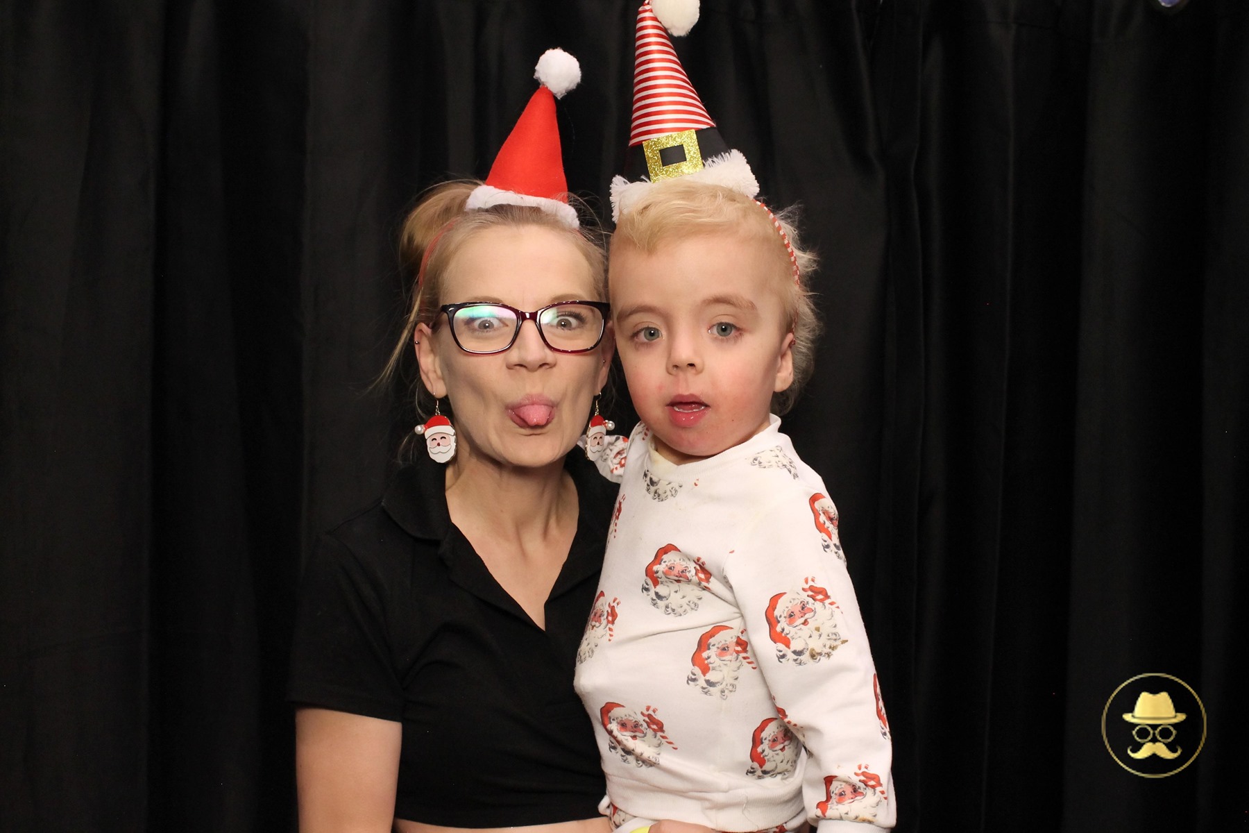 Special Children's Christmas Party | View more photos from the event at chchgallery.classicphotobooths.co.nz/u/chchcpbgallery/Special-Childrens-Christmas-Party-3