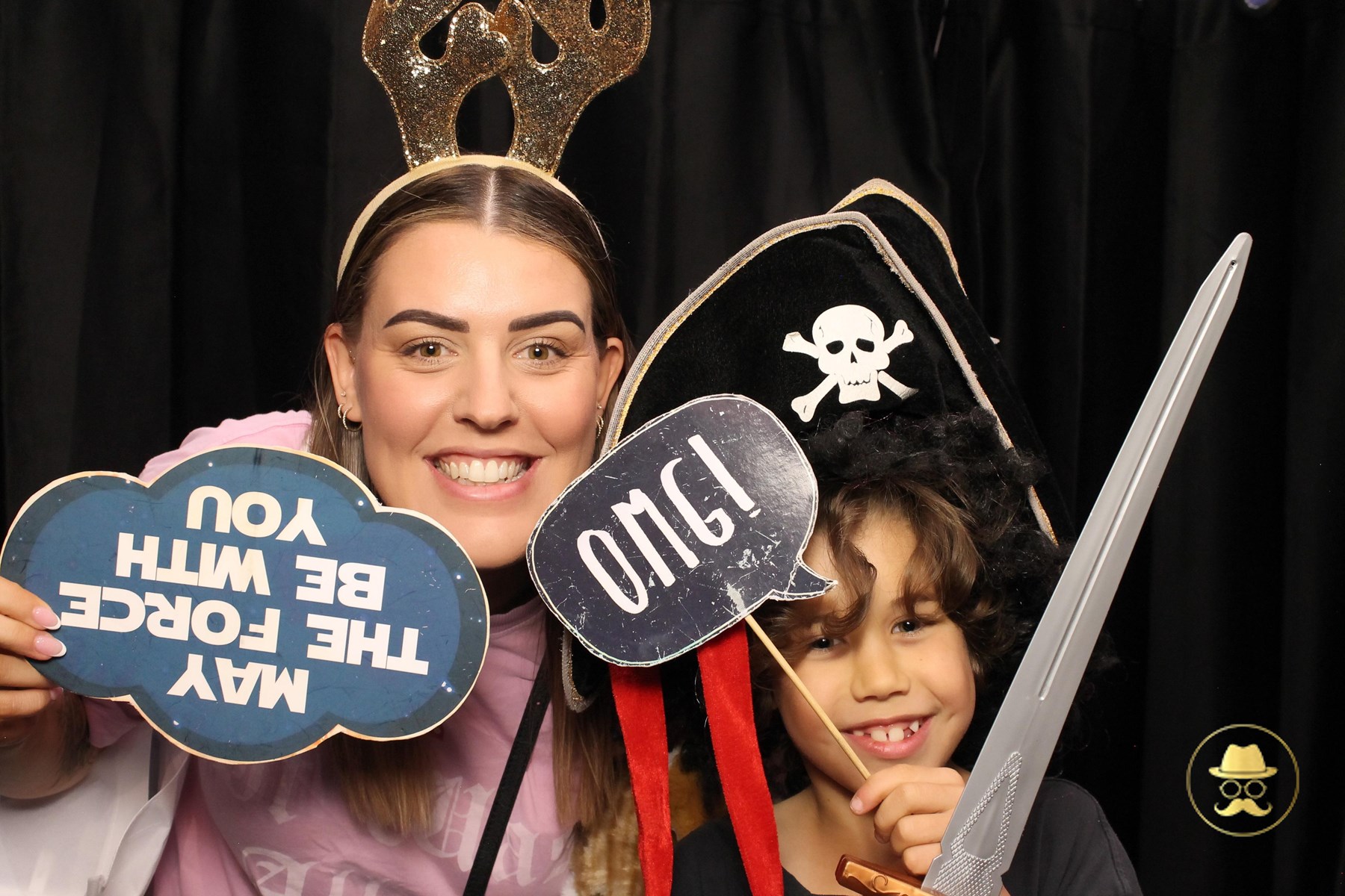 Special Children's Christmas Party | View more photos from the event at chchgallery.classicphotobooths.co.nz/u/chchcpbgallery/Special-Childrens-Christmas-Party-3