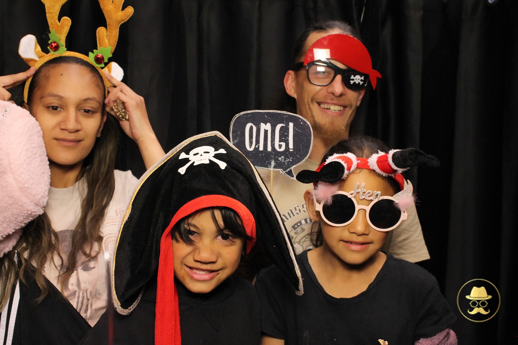 Special Children's Christmas Party | View more photos from the event at chchgallery.classicphotobooths.co.nz/u/chchcpbgallery/Special-Childrens-Christmas-Party-3